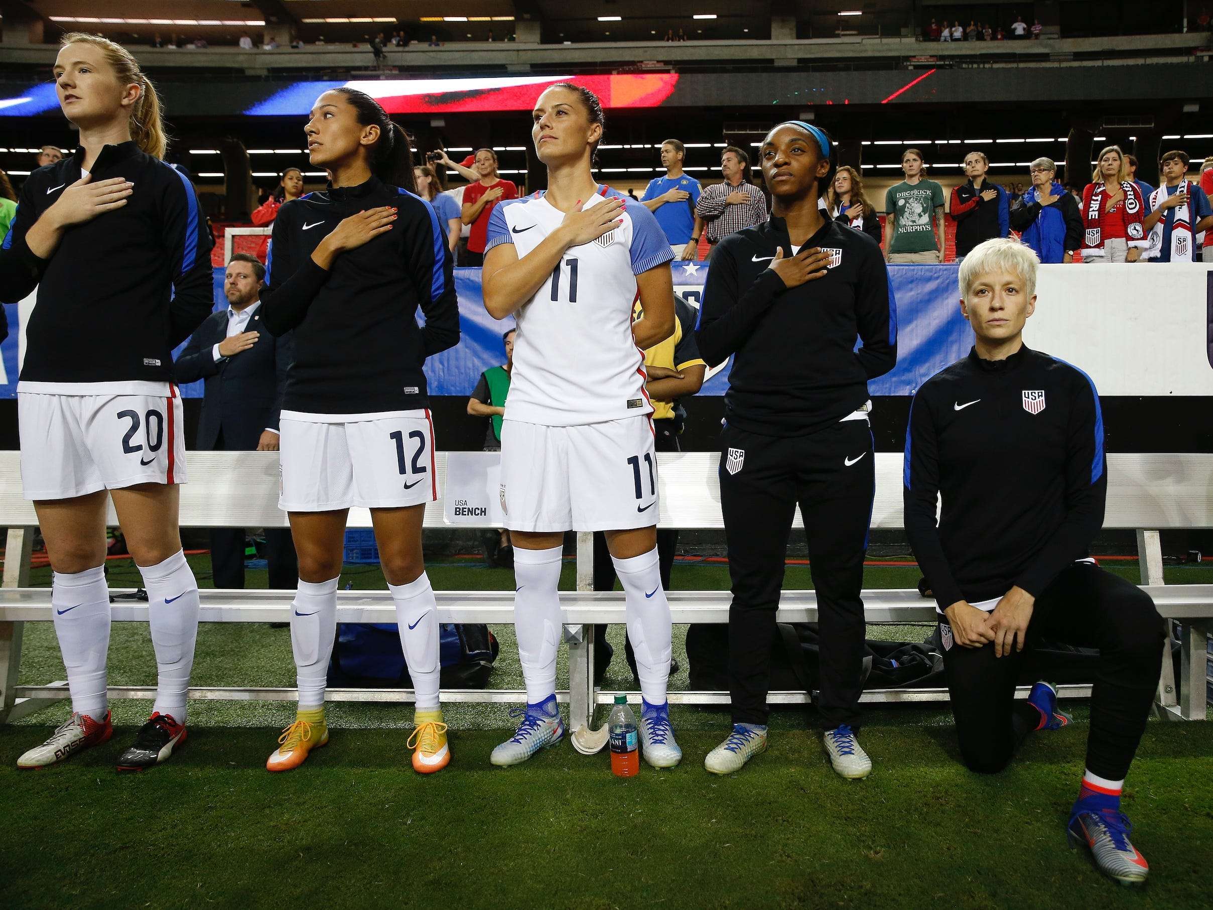 Uswnt Star Megan Rapinoe Stands For National Anthem For First Time Since Reversal Of Us Soccers 