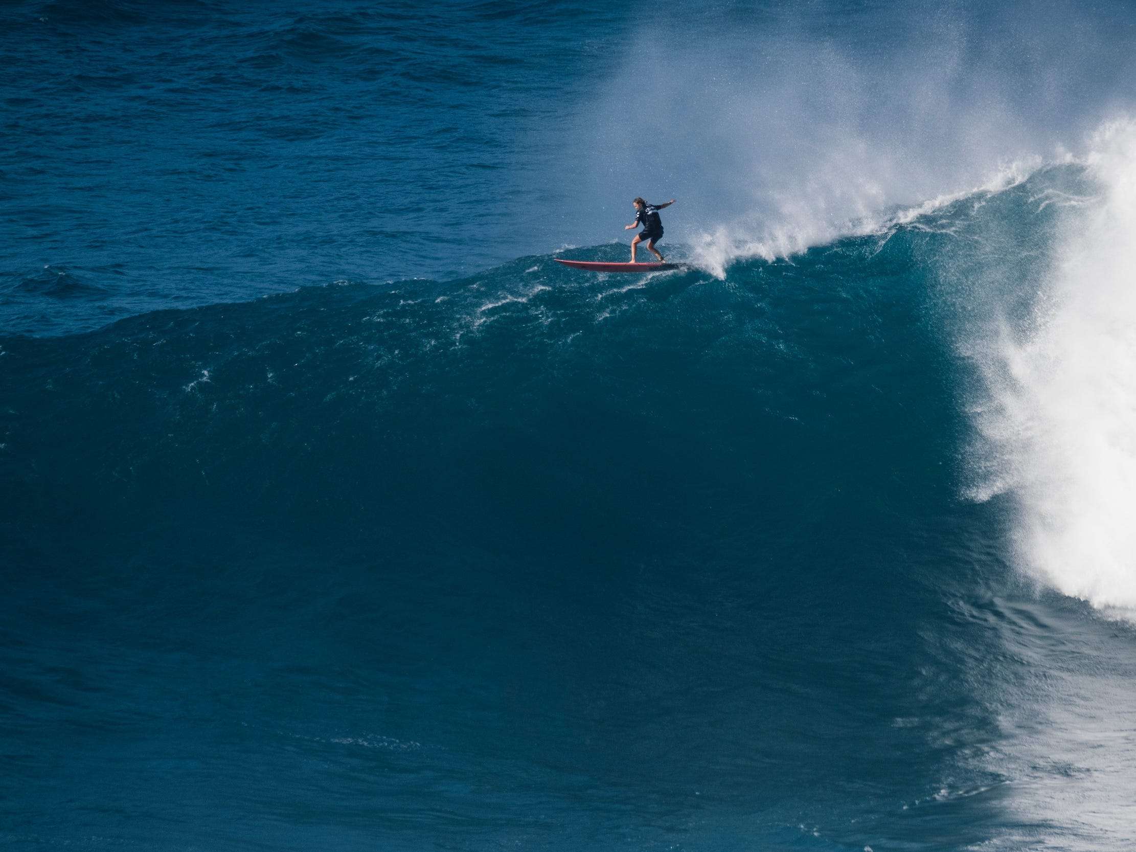 Surfing Prodigy Annie Reickert Talks Virtual Big Wave Competitions Surfing Around The World And Becoming A Top Water Woman Business Insider India