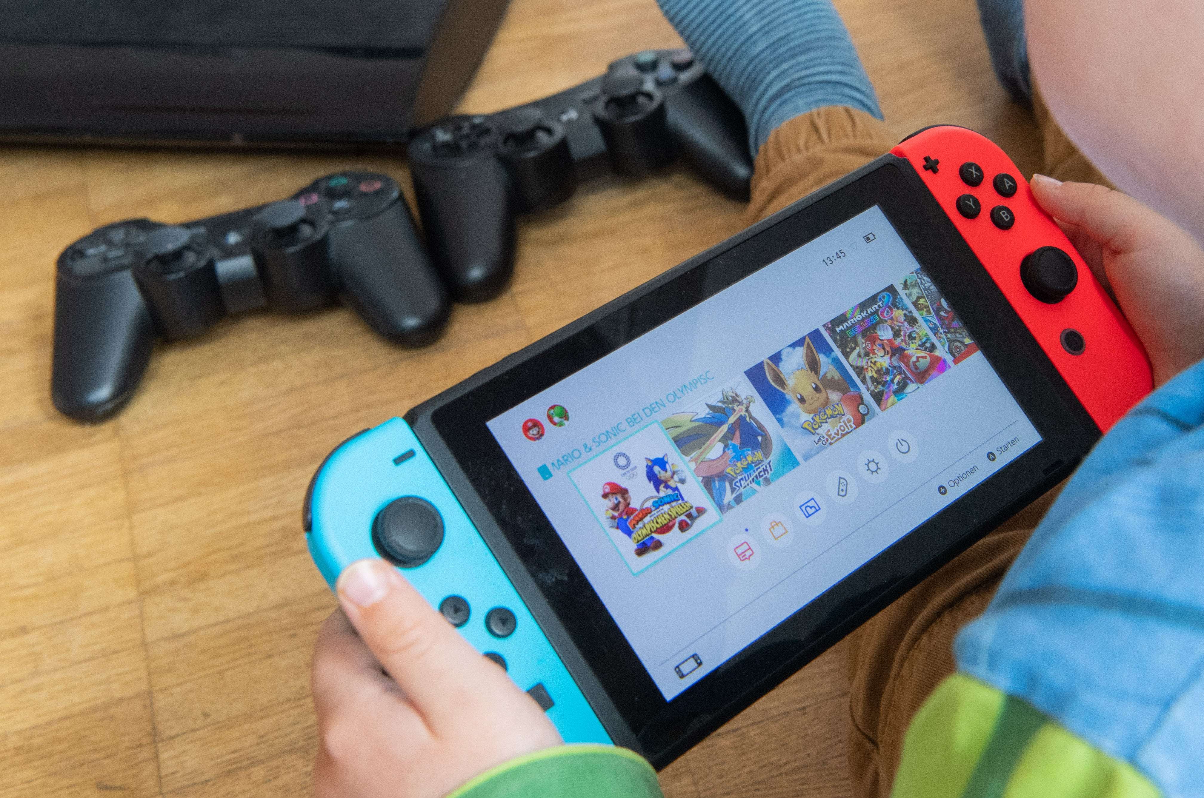 nintendo-is-reportedly-releasing-a-new-and-improved-switch-console-this