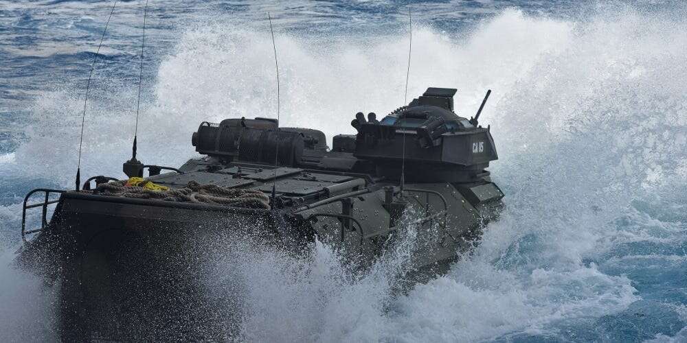 Marines who drowned when their AAV sank didn't have breathing devices ...