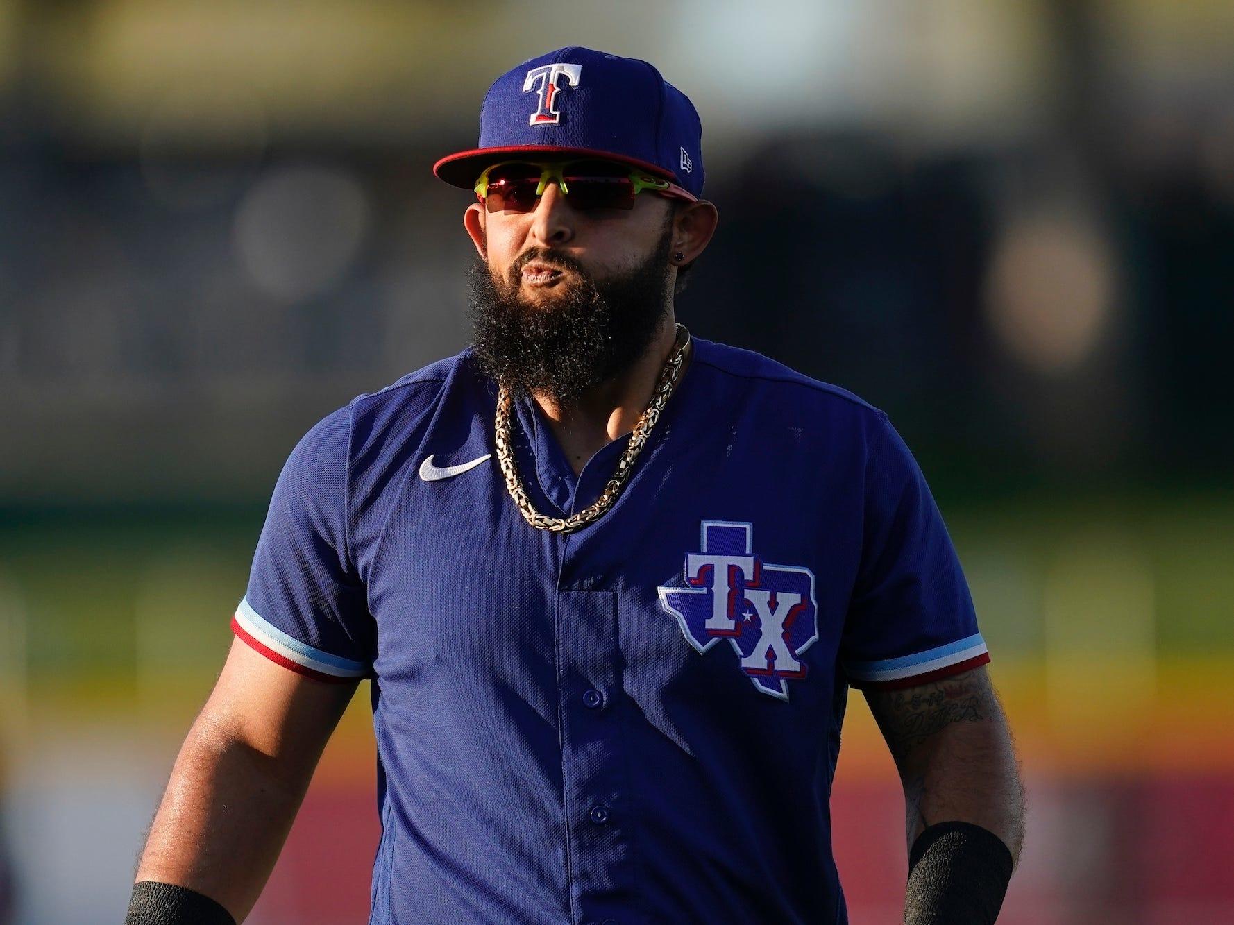 Yankees forced new player to shave his beard and his young