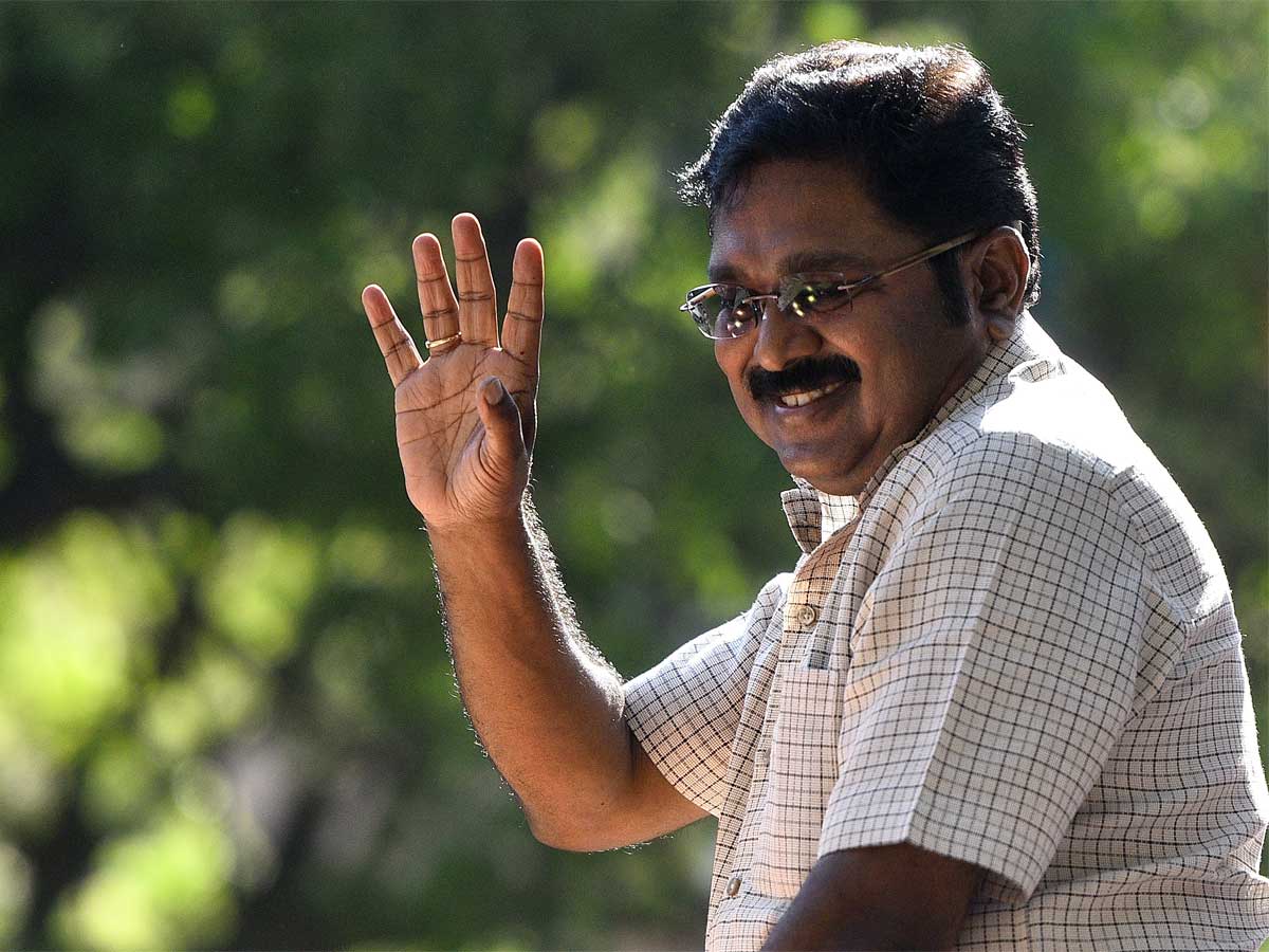 AMMK leader TTV Dhinakaran fights it out fiercely with ...