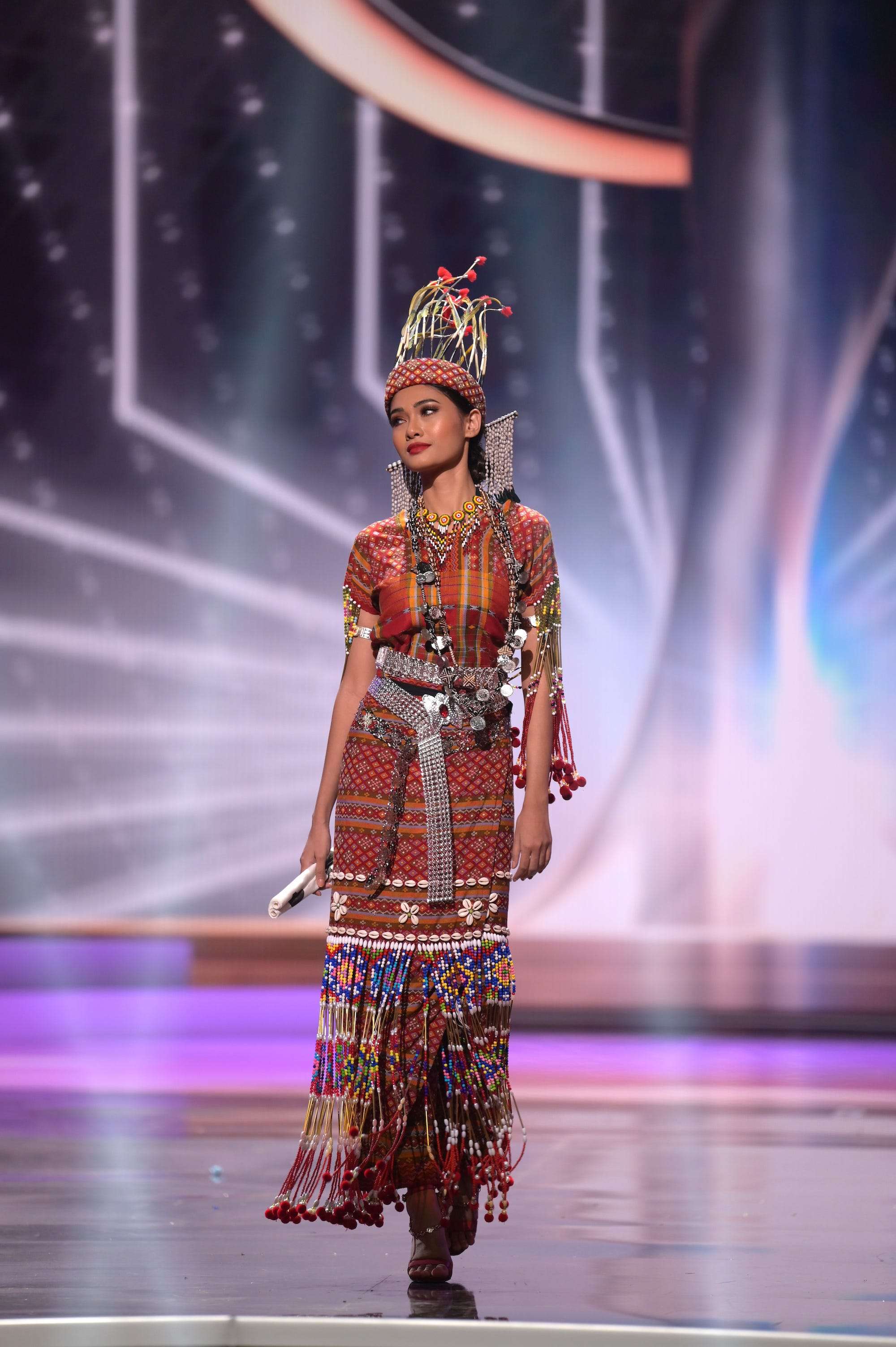 Miss Myanmar won the Miss Universe national costume contest with a