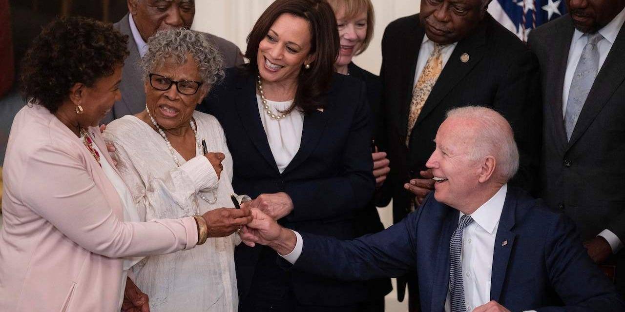 Biden Got Down On One Knee To Welcome The 94-year-old 'grandmother' Of 