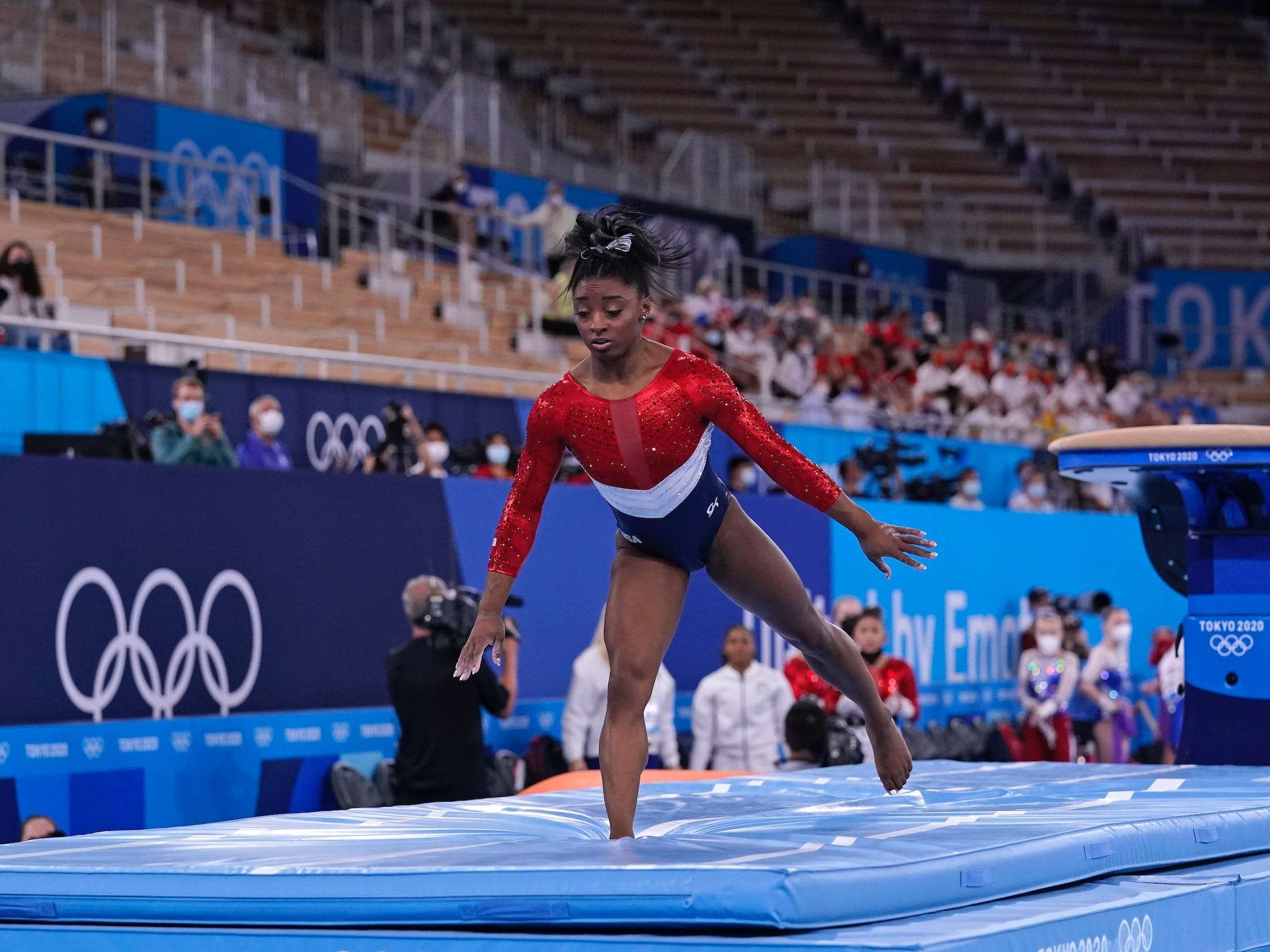 Simone Biles coached and cheered on her Team USA teammates after