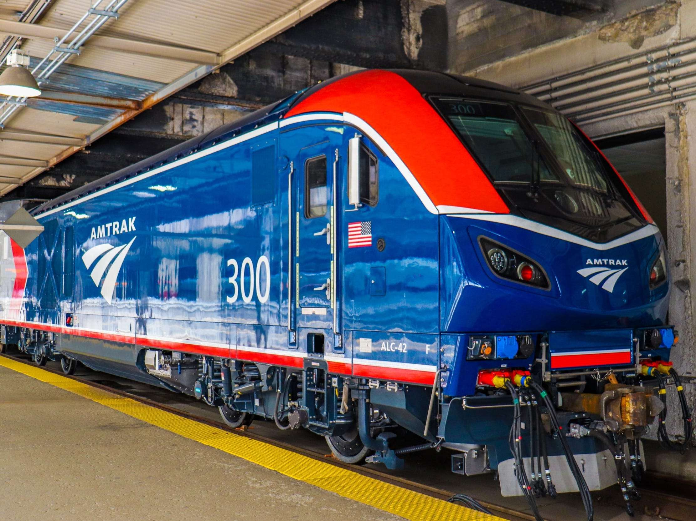 amtrak-riders-will-soon-be-traveling-on-a-brand-new-type-of-locomotive