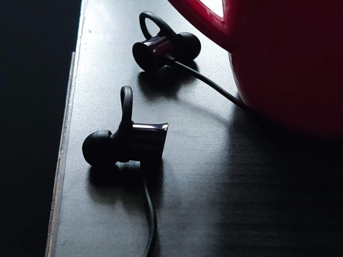 Which are the discount best earphones under 1000