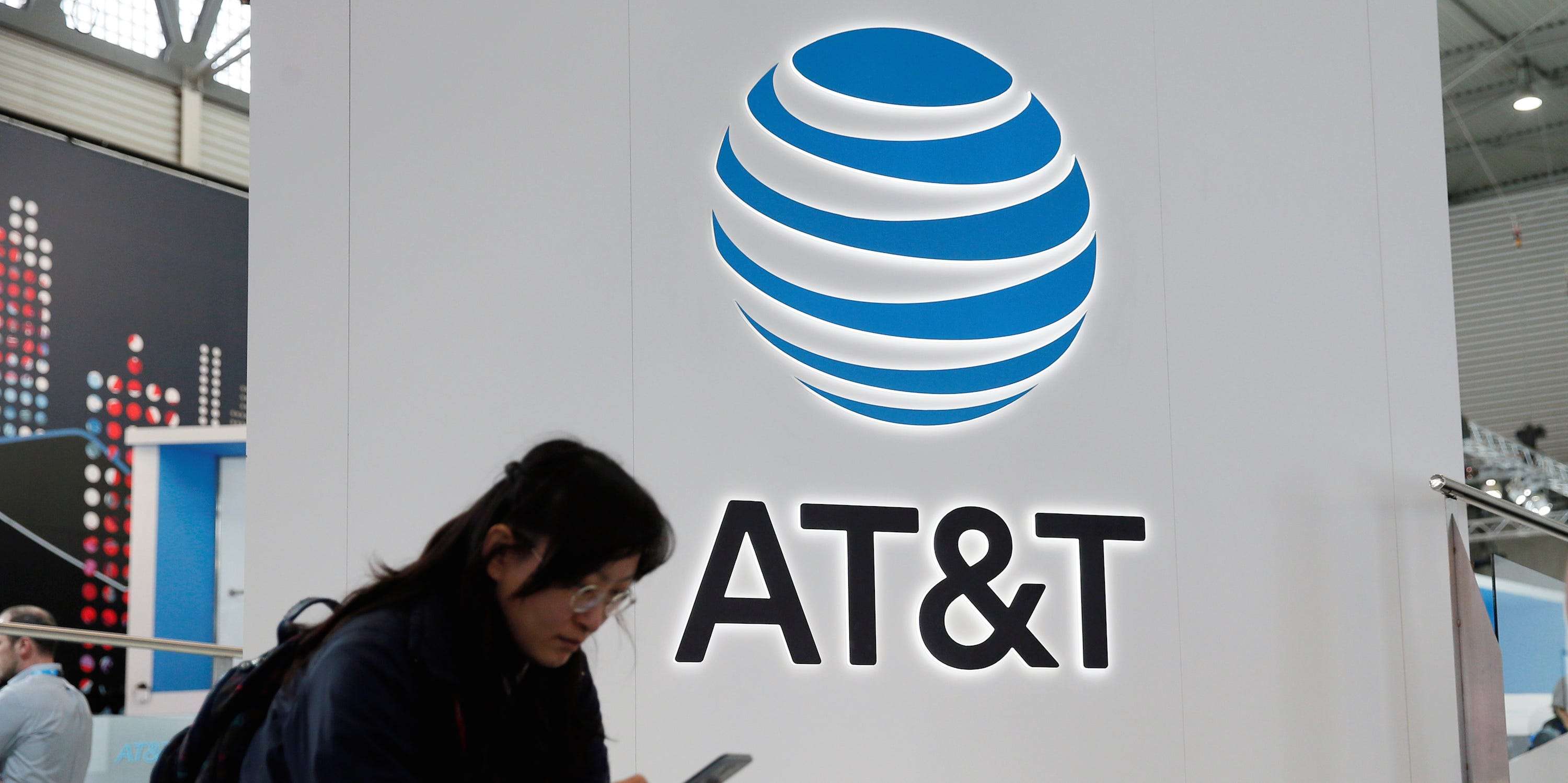 How to unlock an AT&T phone to use with other carriers