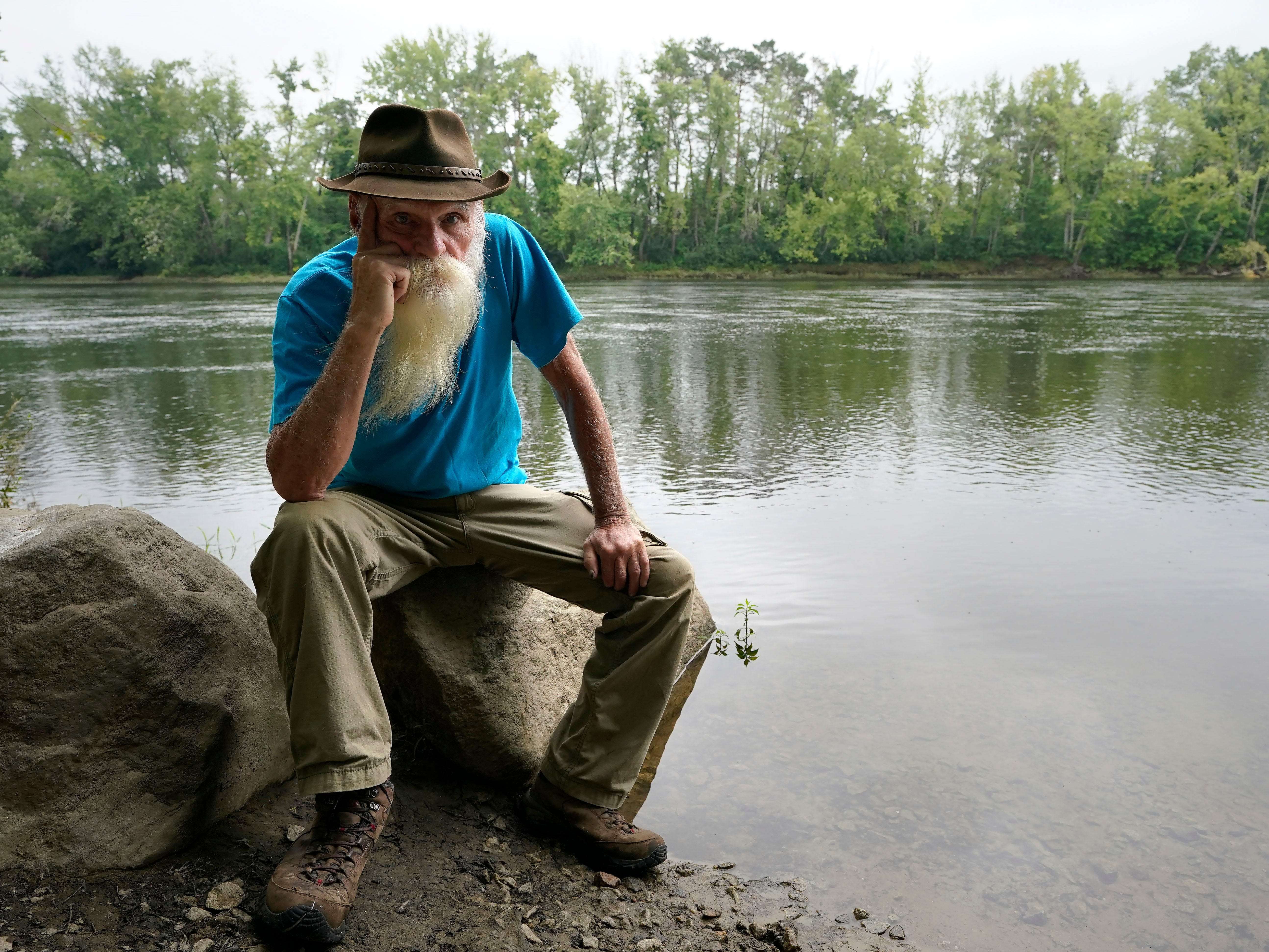 A Man Who Lived As A Hermit For 27 Years Says He Won't Return To His ...