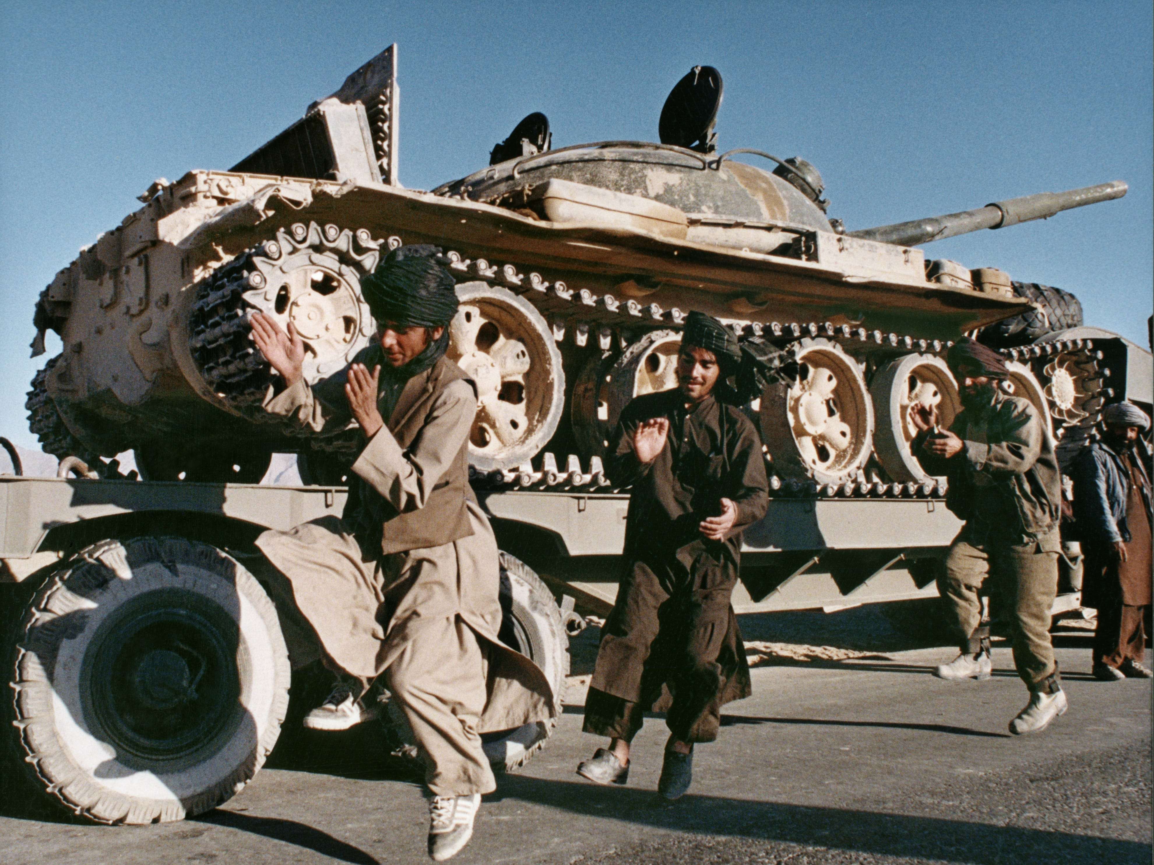 Photos From 25 Years Ago Show What Afghanistan Looked Like The Last ...