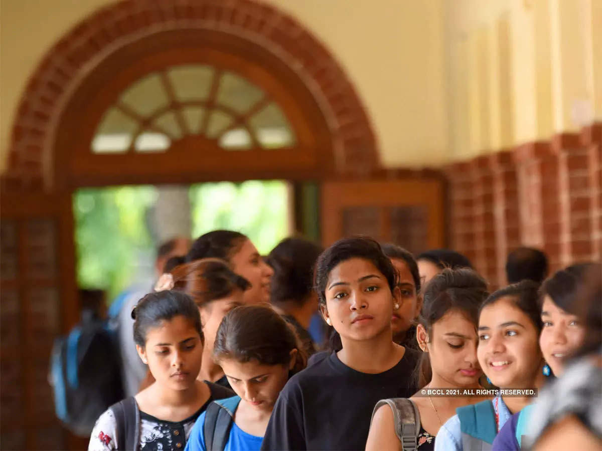 DU Admission 2021 — Checkout The Cut-off List Dates | Business Insider ...