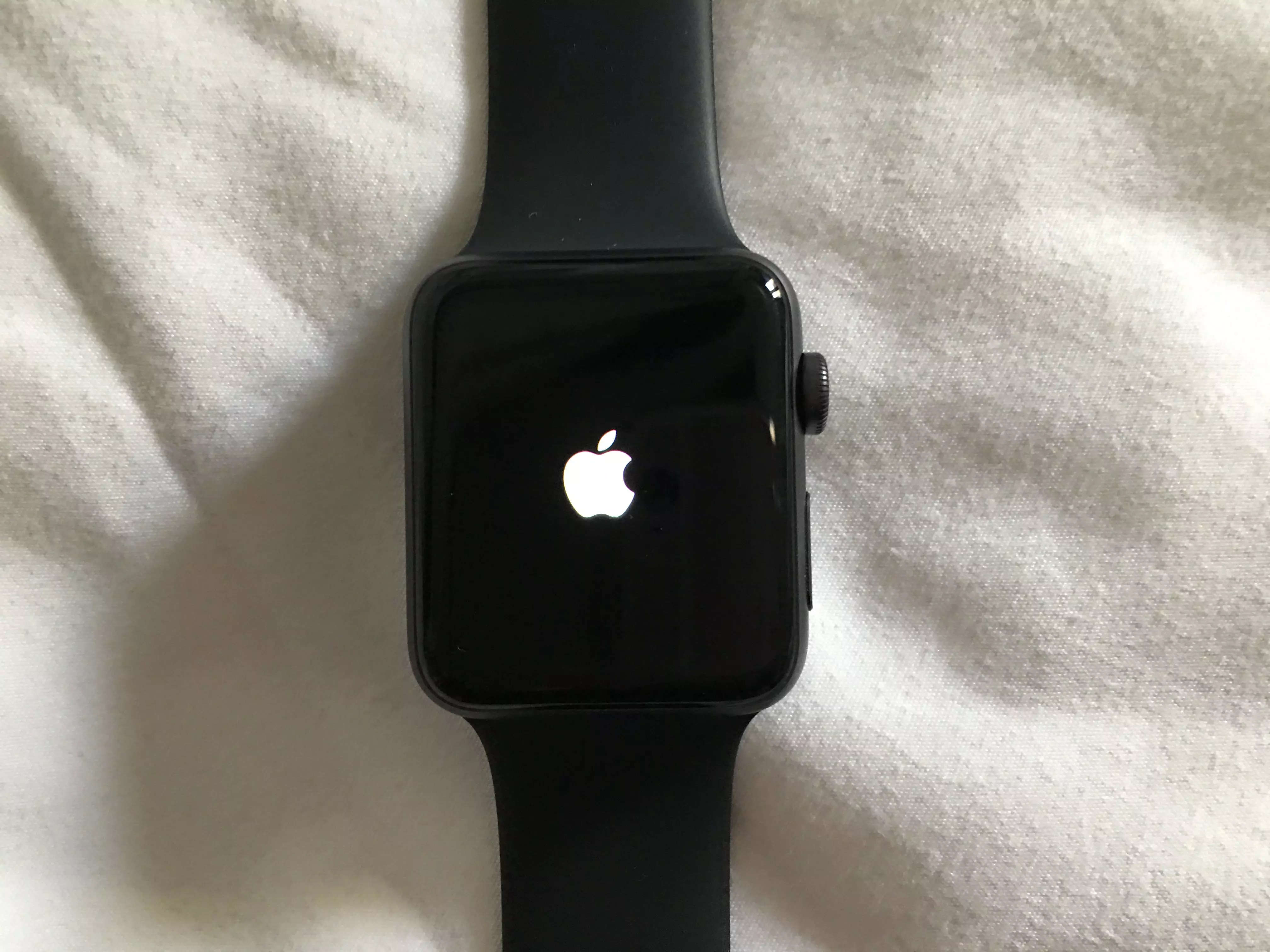 How to use an Apple Watch: A beginner's guide to the essential features ...