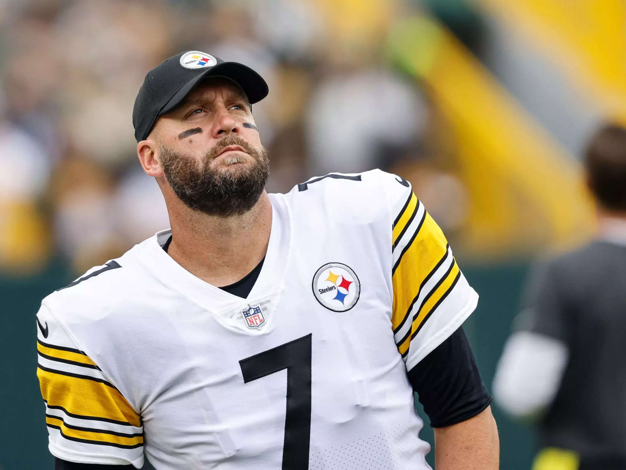 Ben Roethlisberger asks Tom Brady for his jersey to hang in his