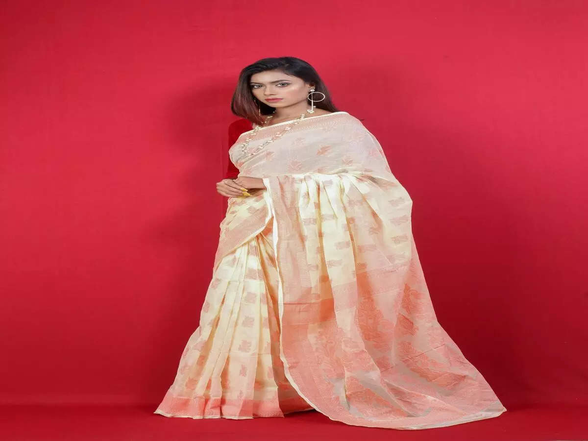 best-white-sarees-to-buy-in-india-business-insider-india