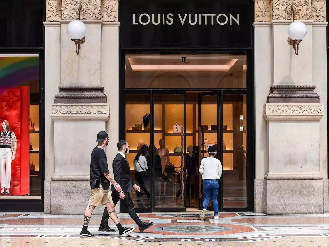 Louis Vuitton Must Face Virtual Glasses Try-On Privacy Lawsuit