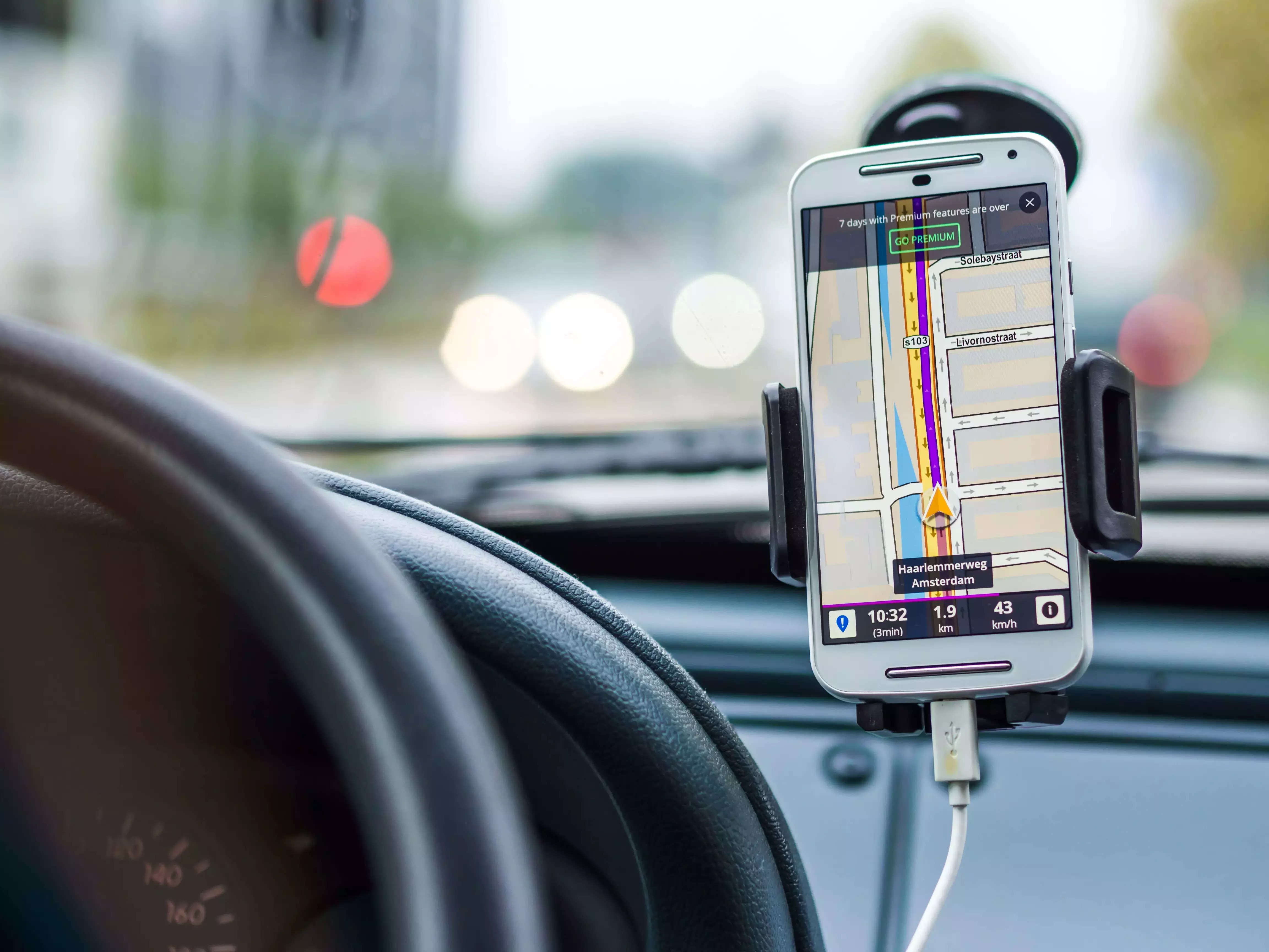 ELV Car Mount Adjustable Car Phone Holder Universal Long Arm, Windshield  for Smartphones - Black : : Electronics