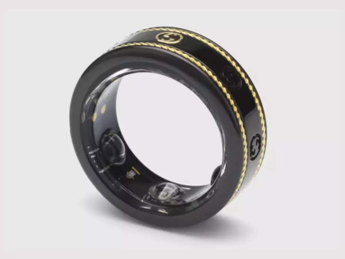 Gucci x Oura 18K gold smart ring costing USD 950 launched