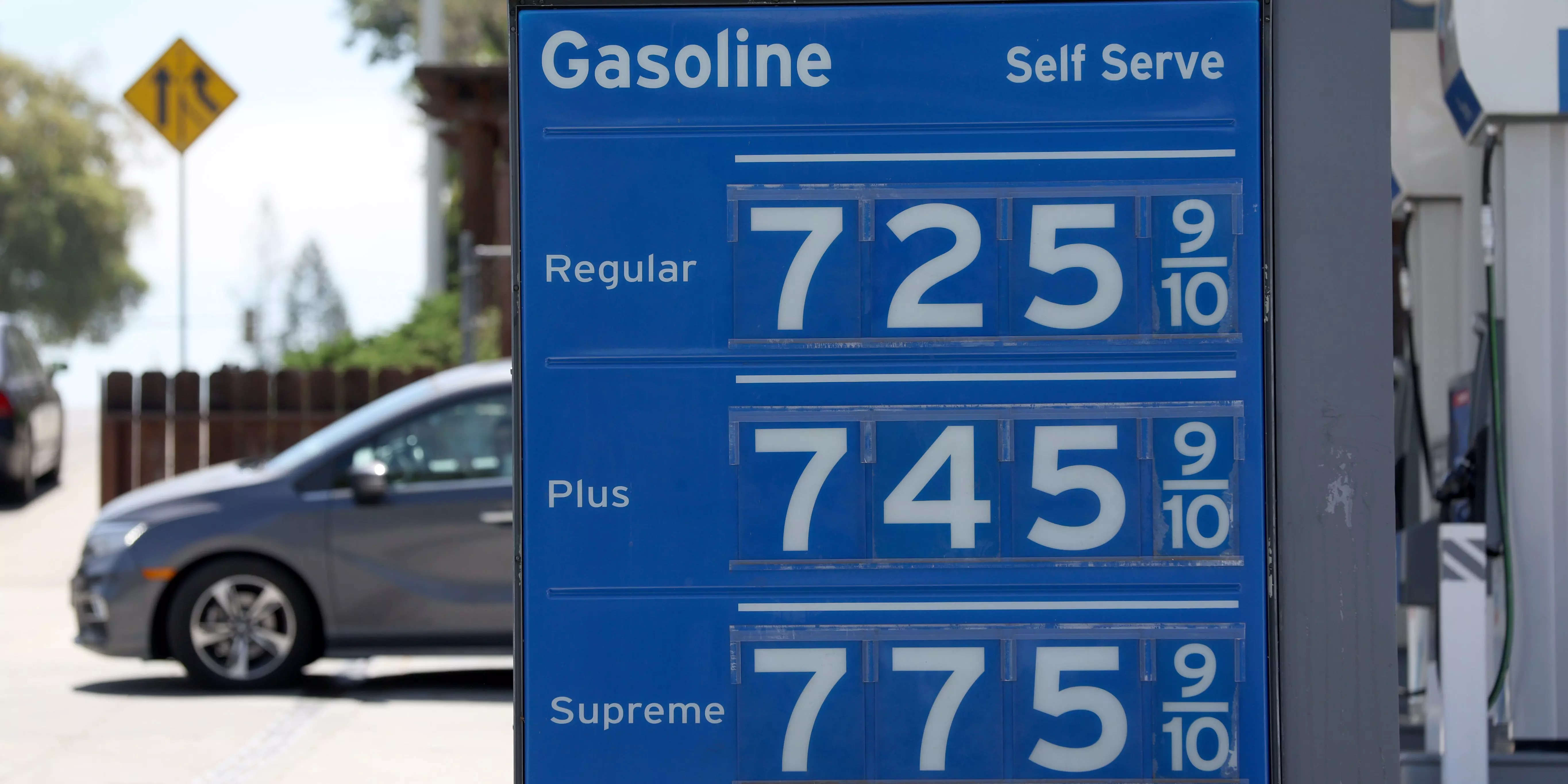 US gas prices hit a new record high as more states pay 5 or more per