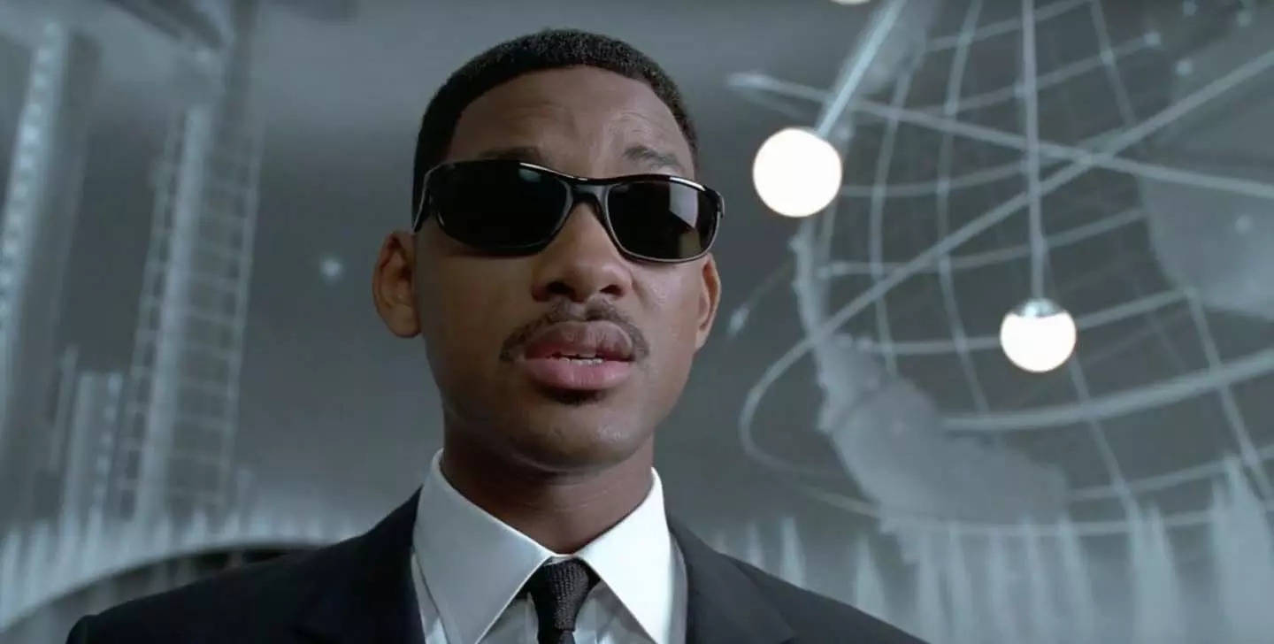 'Men In Black' Director Says He Purposely Downplayed The Movie To Chris ...