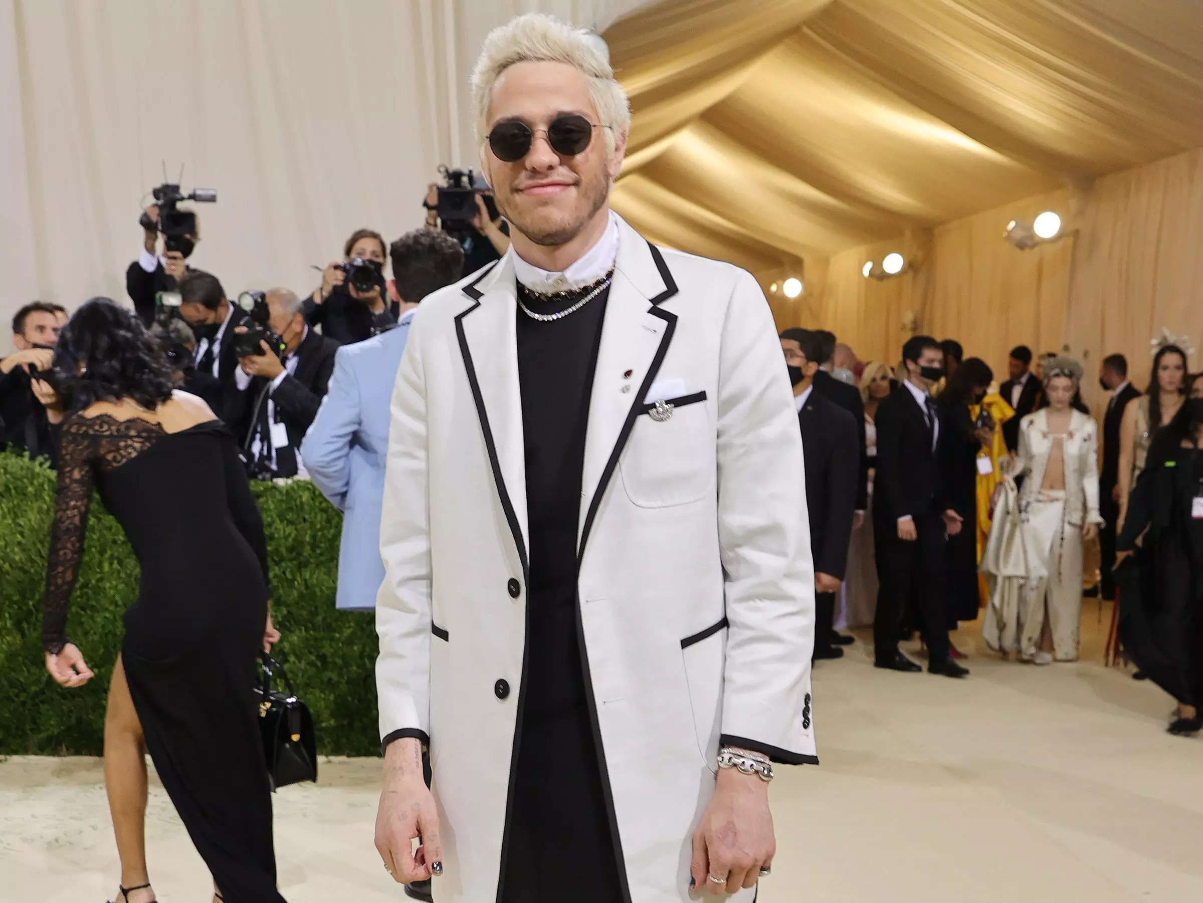 Pete Davidson Says He '100 Percent' Imagines Getting Married Then ...