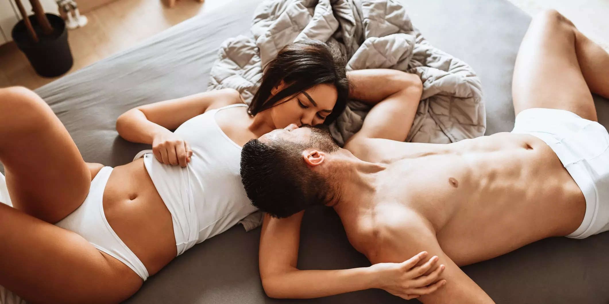 The exact way to squeeze your pelvic muscles during sex for a super intense orgasm, according to a sex therapist Business Insider India pic