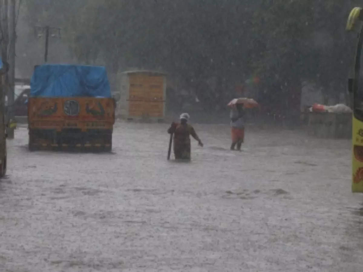 Heavy Rain Likely In Theni, Dindigul, Coimbatore, And Tirupur Districts ...