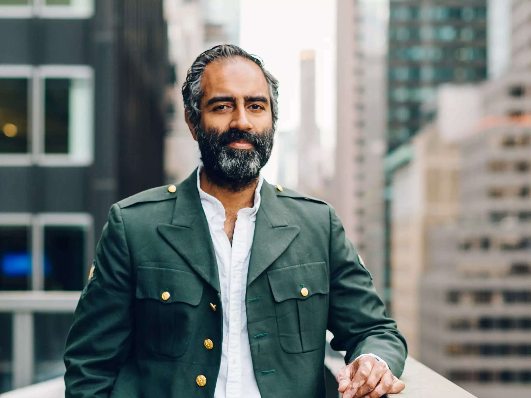 After the disaster of office-rental startup Knotel last year, its founder Amol Sarva is now back as 