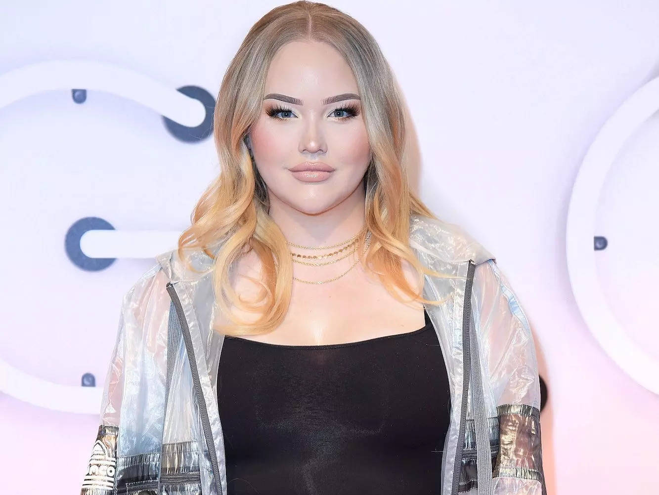 Youtuber Nikkietutorials Got Married In A Ball Gown With Sheer Crystal