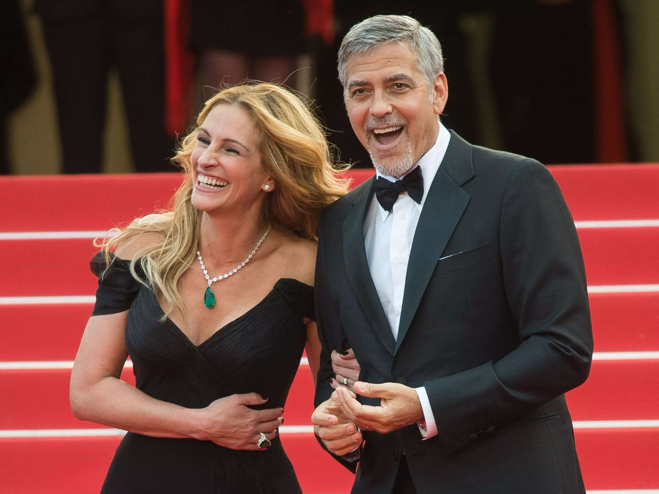 George Clooney's kids saw him kissing Julia Roberts for their new rom ...