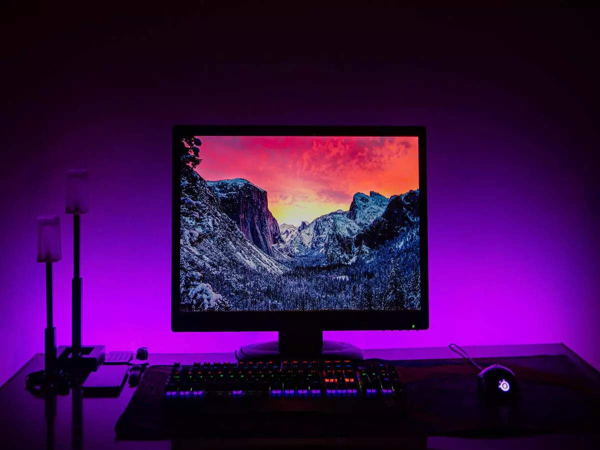 10000 gaming monitor