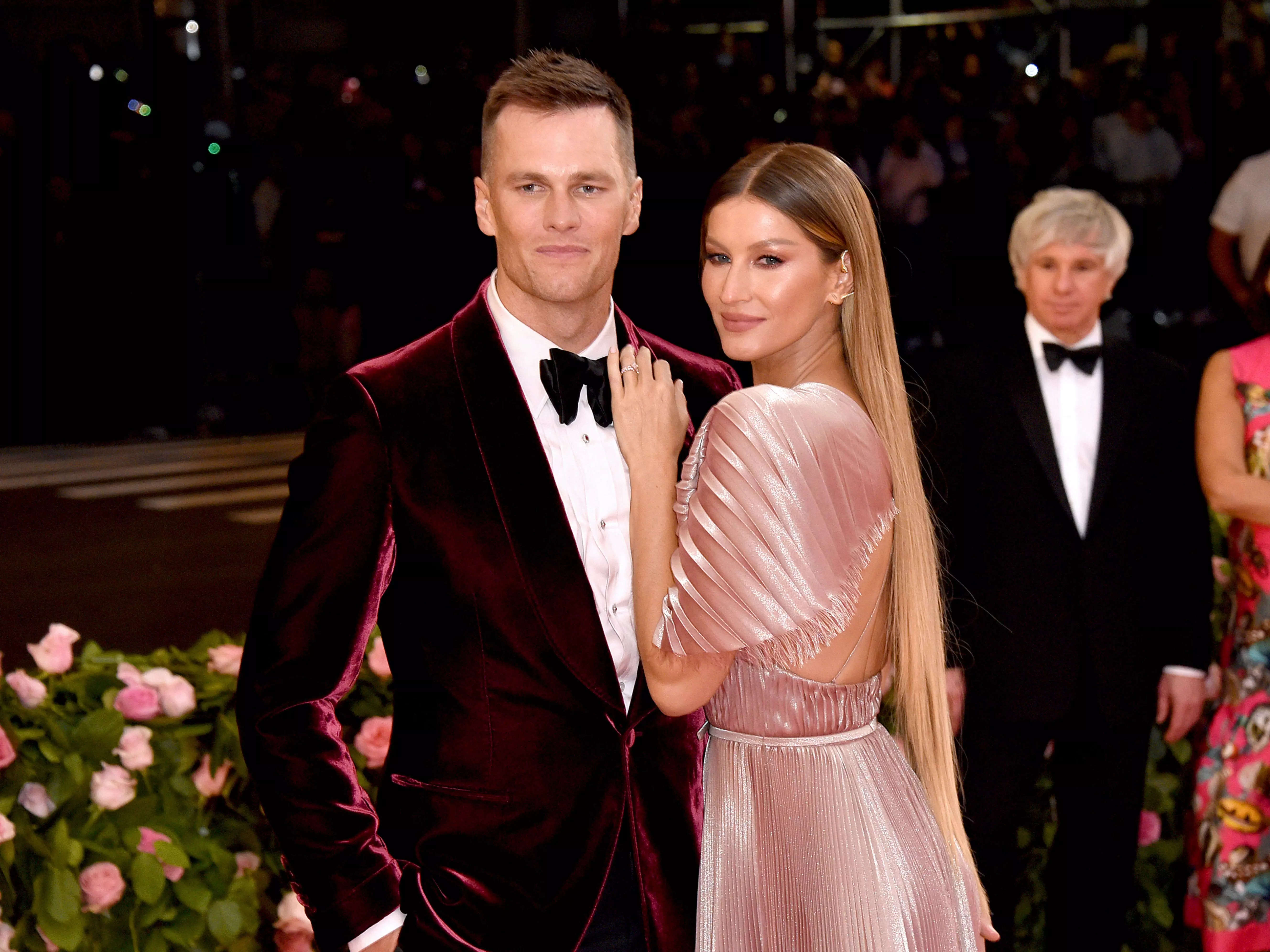 Tom Brady Attends Wedding Without Gisele Bündchen Amid Divorce Rumors