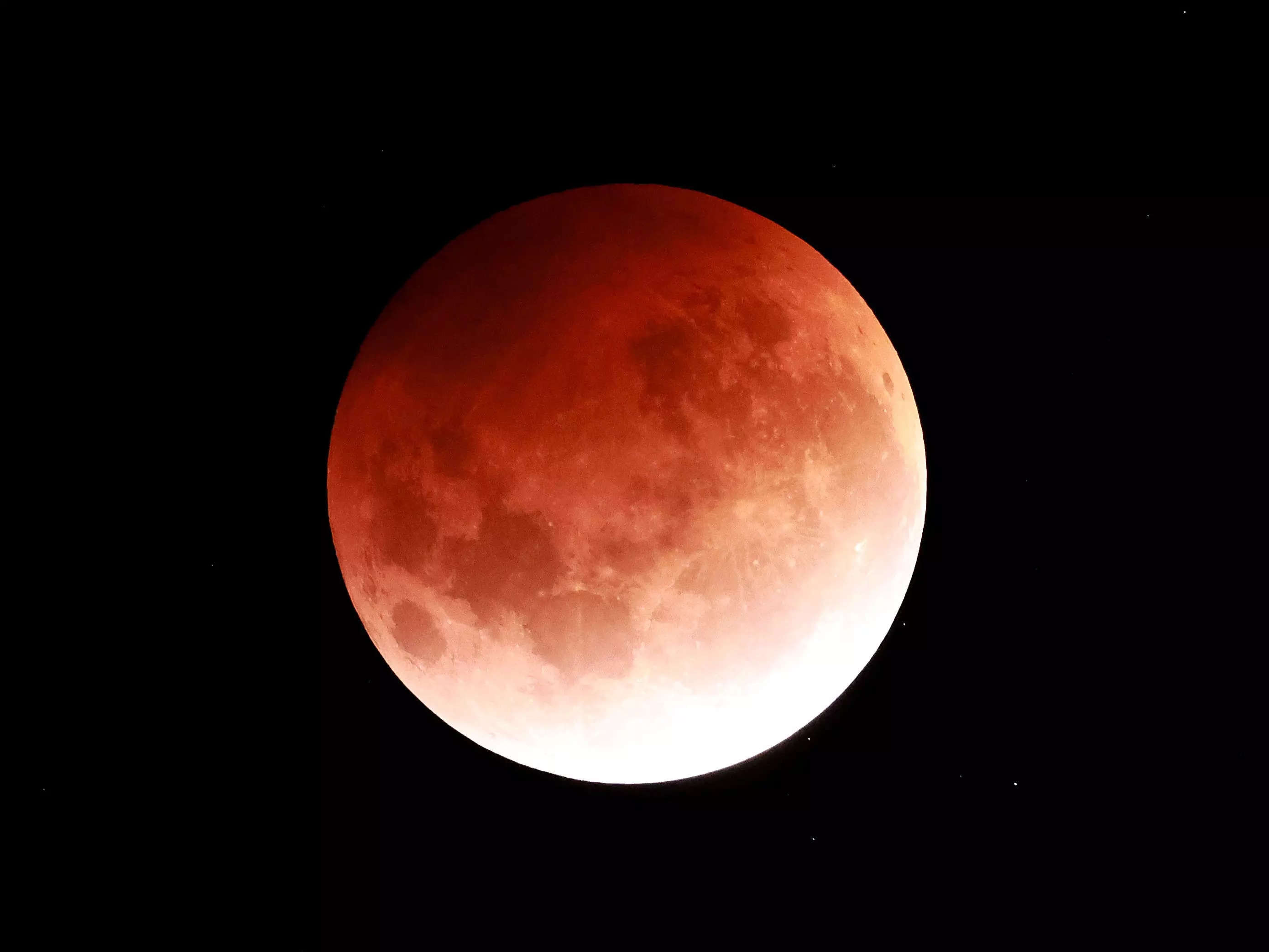 a-lunar-eclipse-will-bring-a-blood-red-moon-on-election-day-the-last