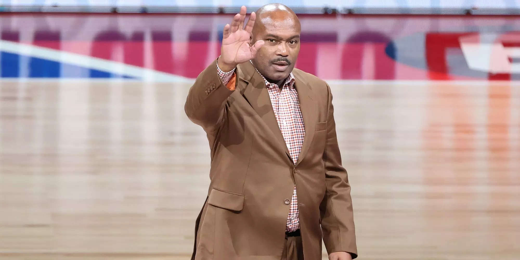 NBA Hall Of Famer Tim Hardaway Apologized During A Warriors Broadcast ...