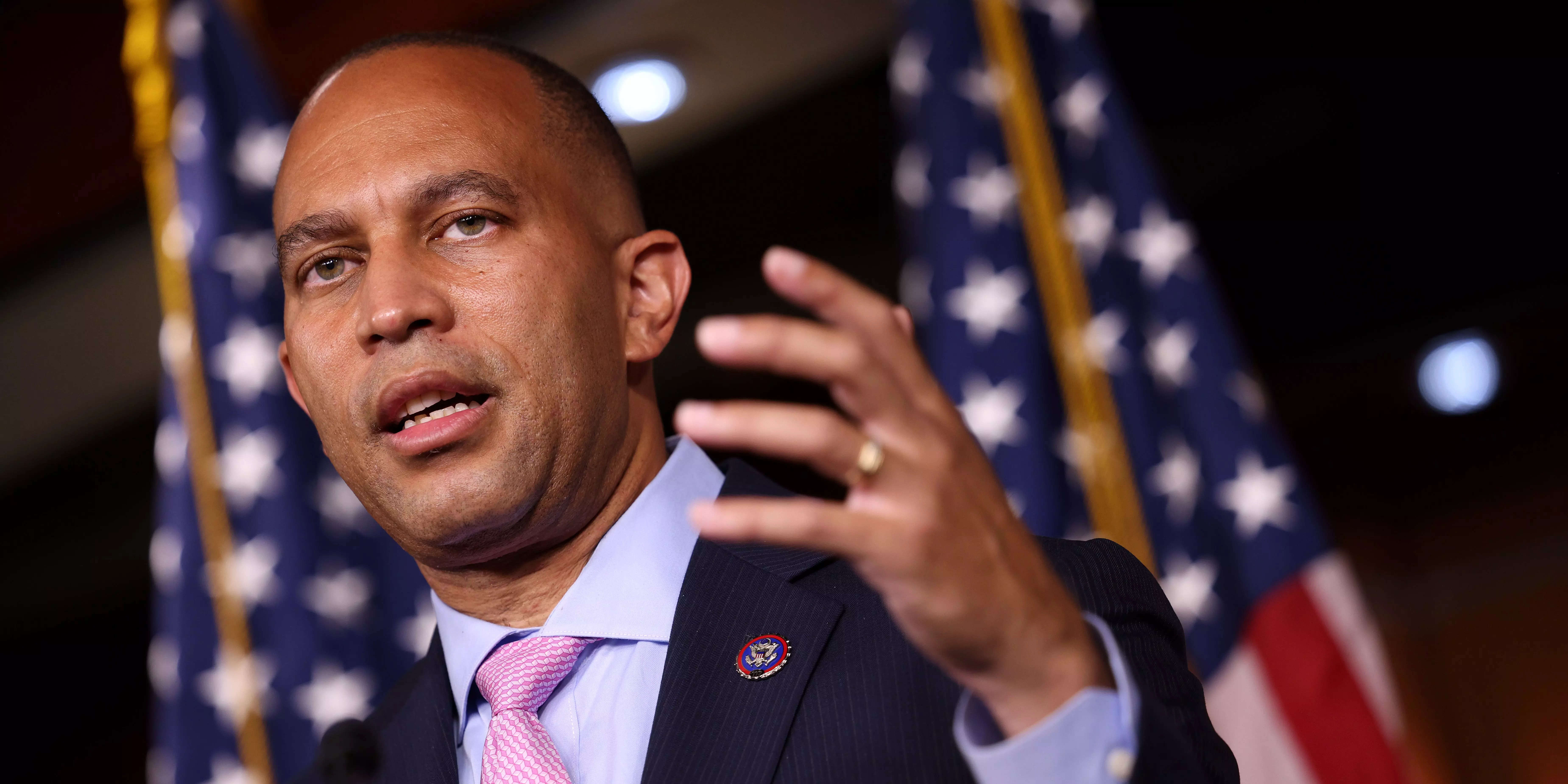 Hakeem Jeffries announces bid to succeed Nancy Pelosi as House