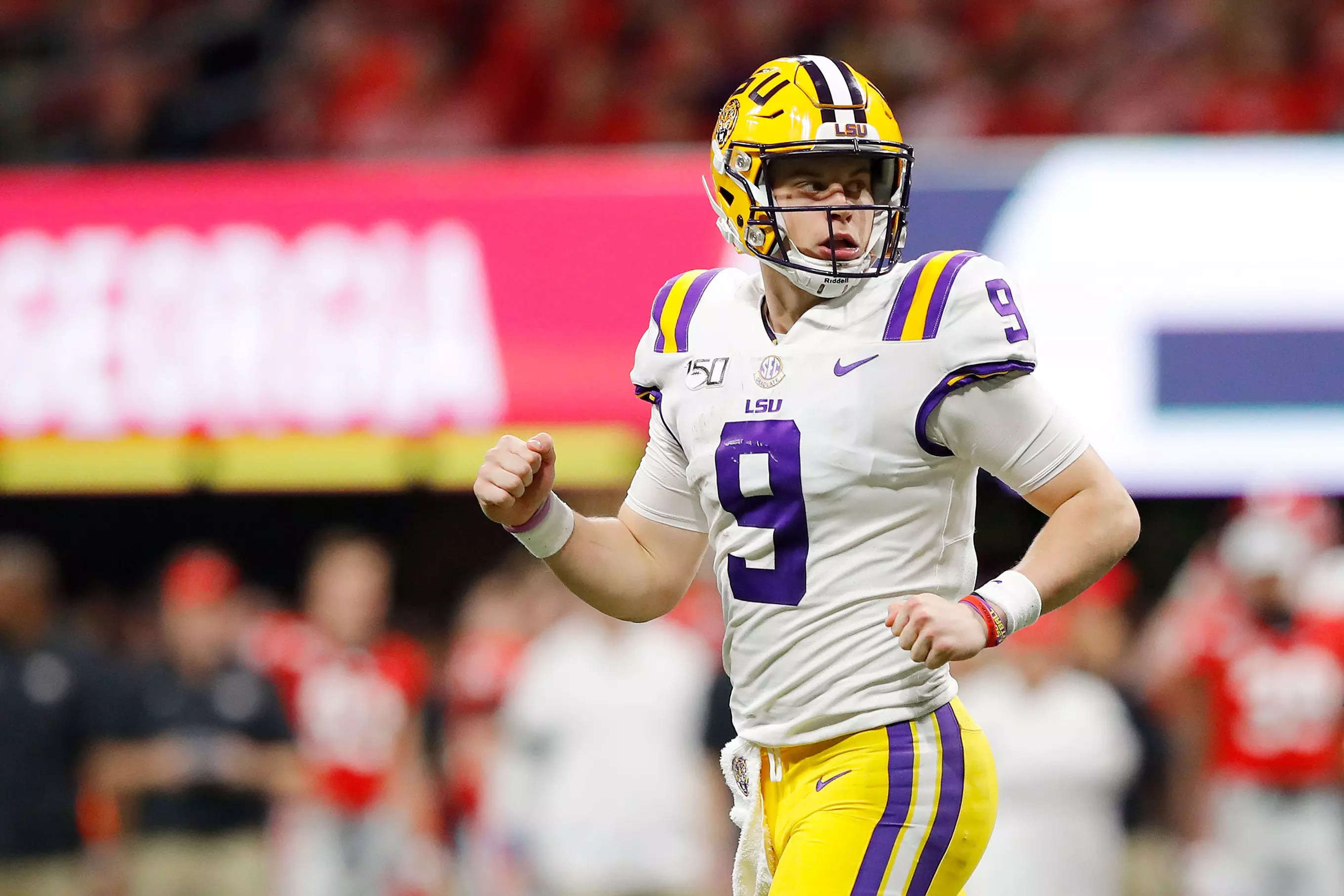 Heisman Winners, Including Rookie Burrow, Thriving In First Half Of 2020  NFL Season - Heisman