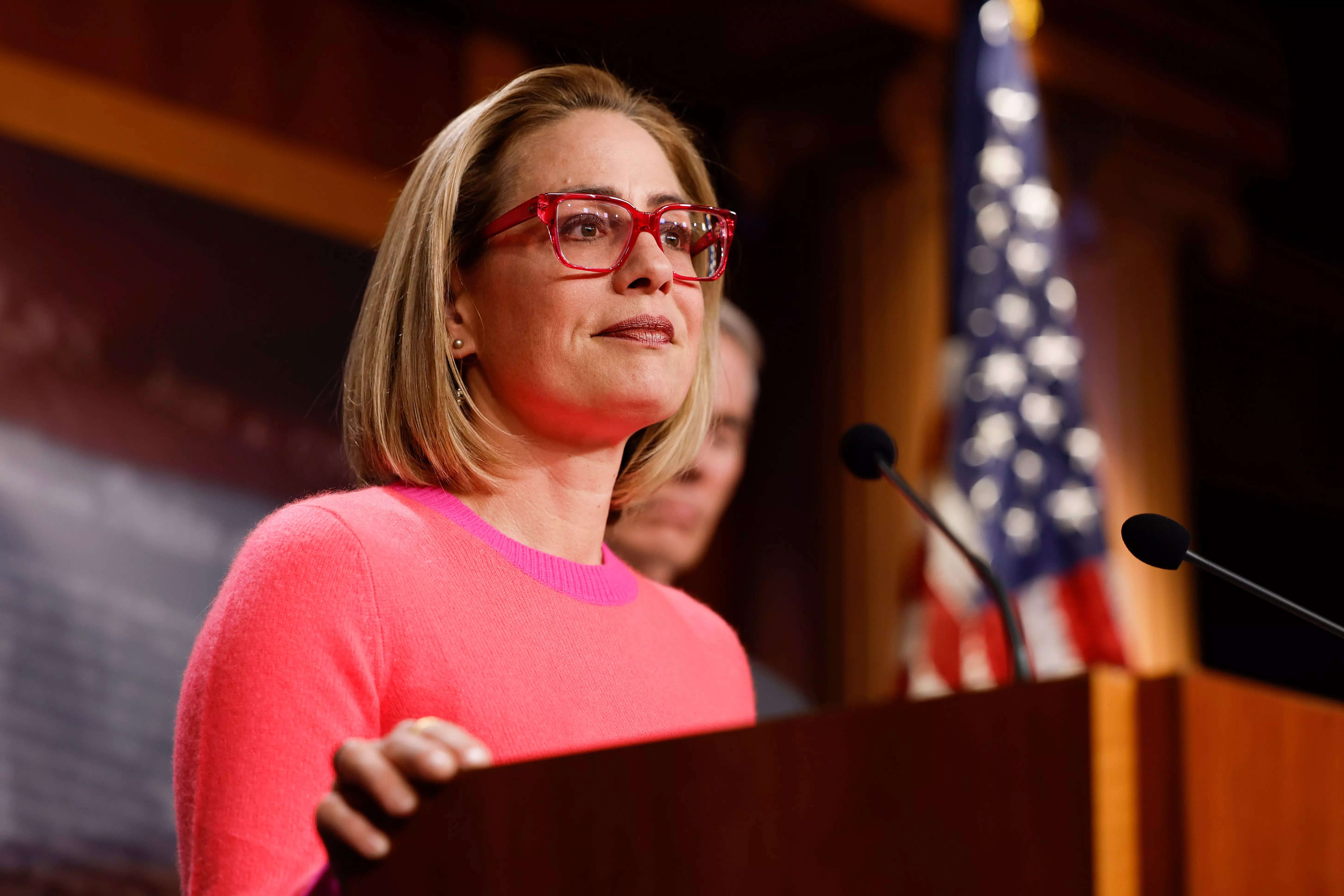 Arizona Sen. Kyrsten Sinema, Who Left The Democratic Party, Says She ...