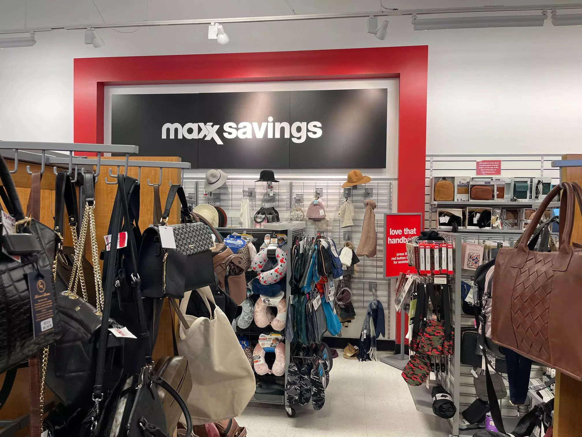 Kohl's Vs. T.J. Maxx: Christmas Shopping Review