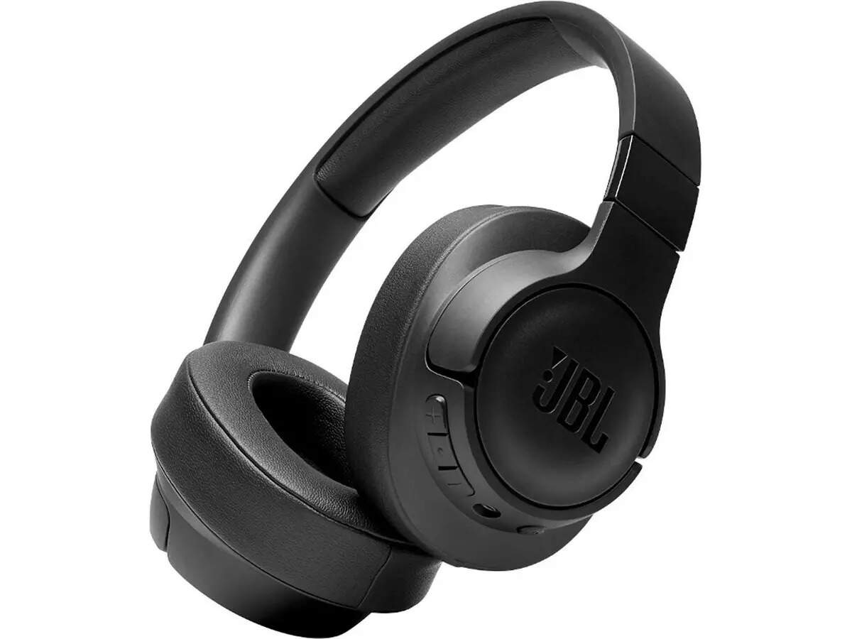 Best on ear headphones best sale with microphone