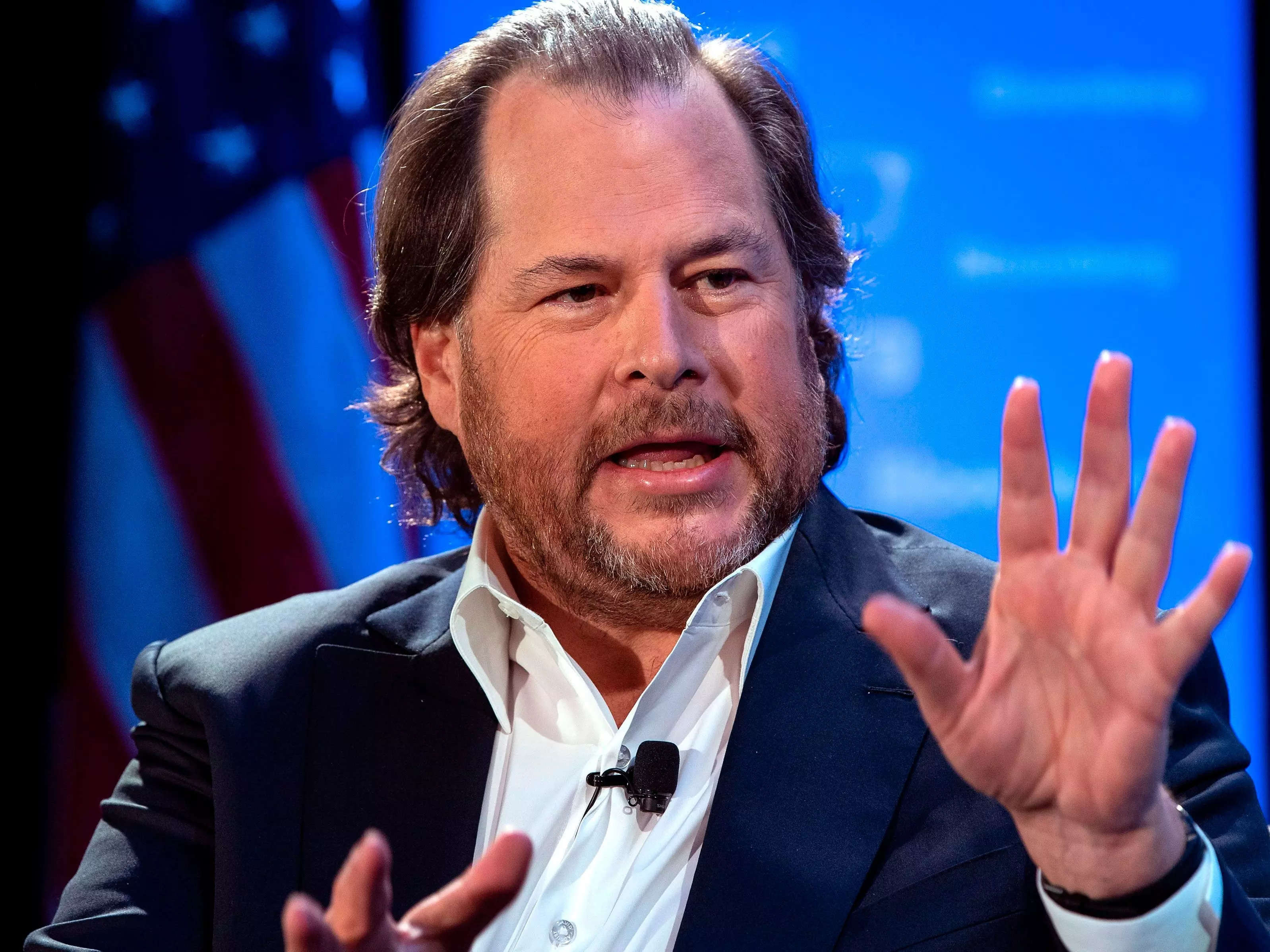 salesforce-says-it-s-cutting-about-10-of-its-employees-and-closing