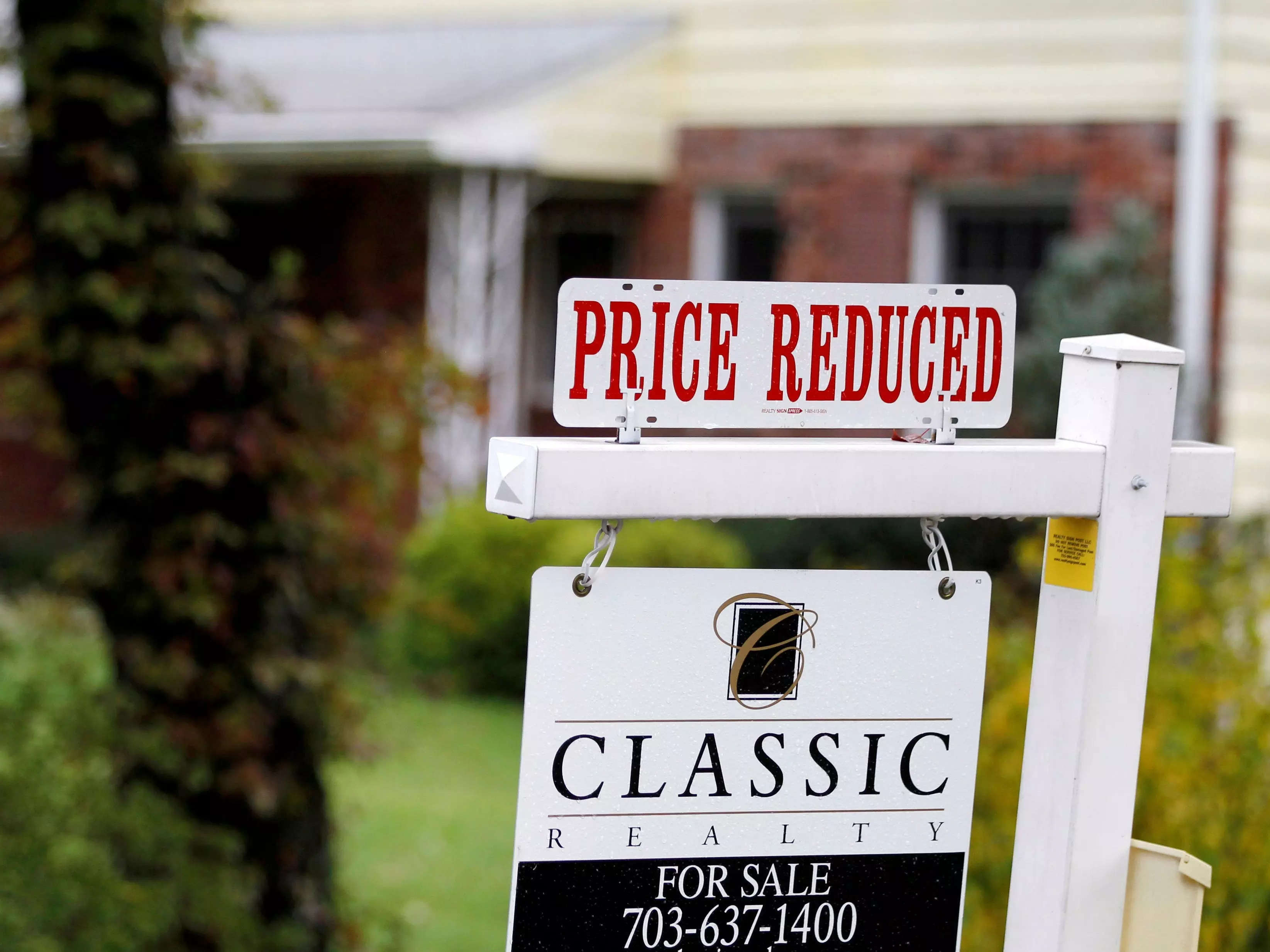 Desperate home sellers are basically paying buyers to purchase