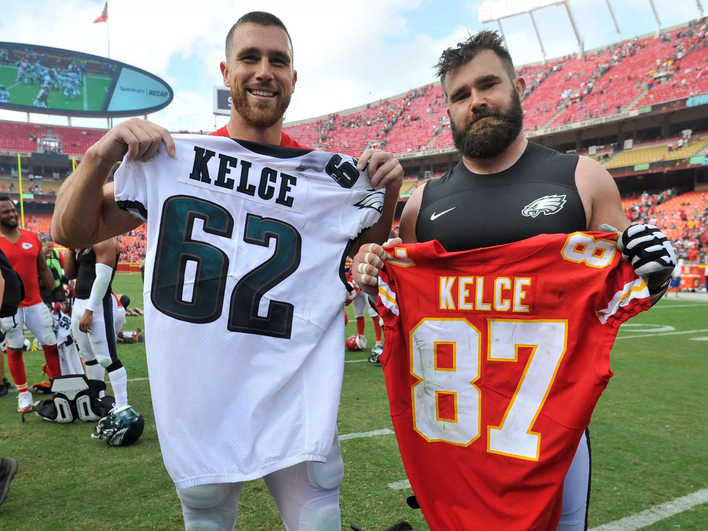 Will Eagles' Zach Ertz's patience pay off? Chiefs' Travis Kelce