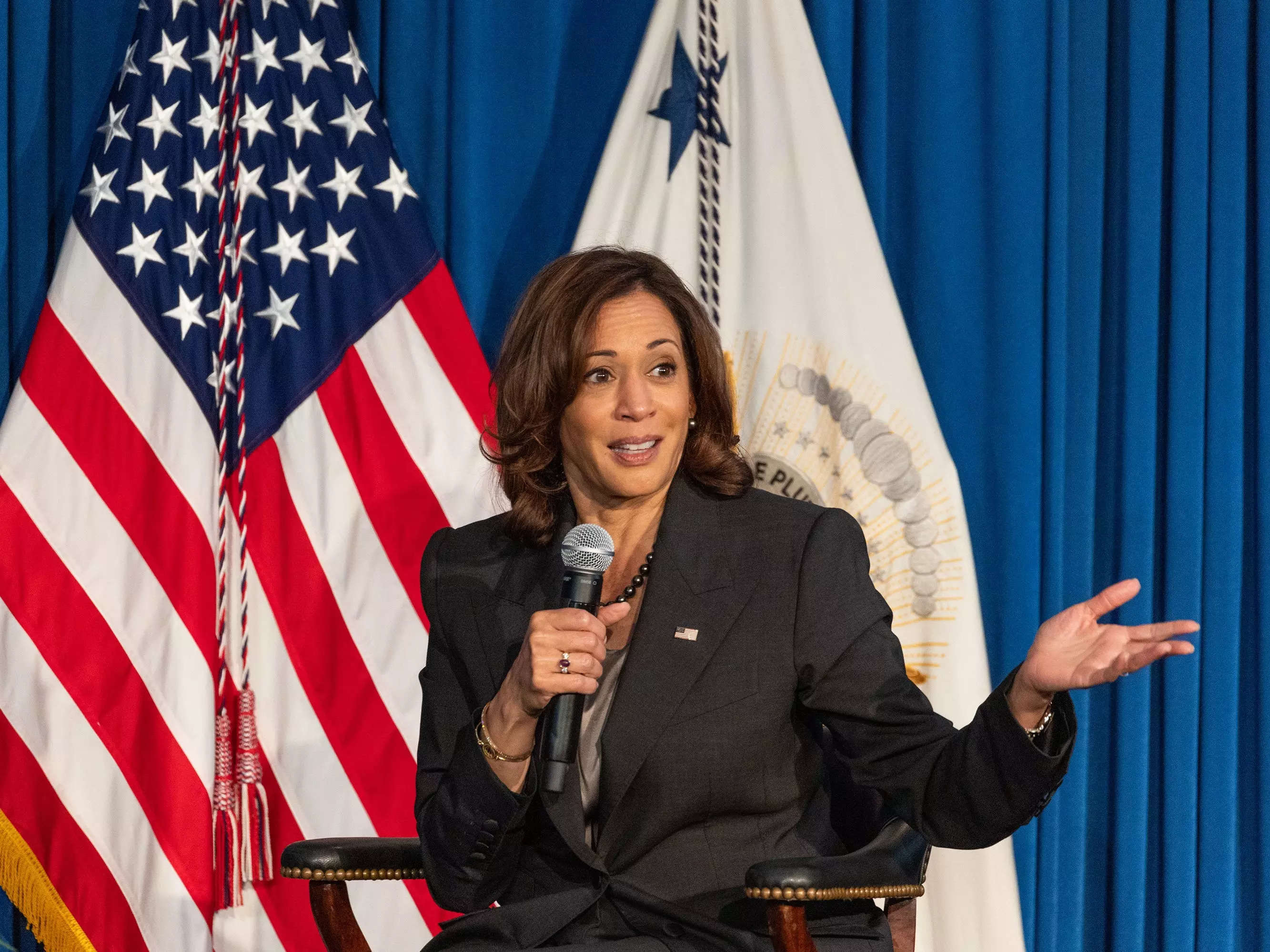 Kamala Harris' aides needed to buy her new desk chairs because they ...