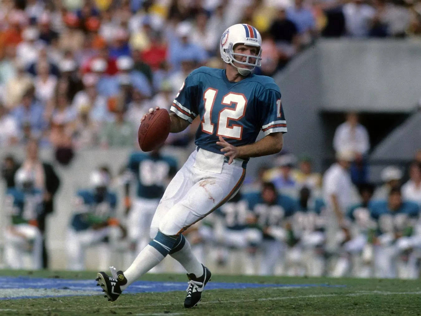 Bob Griese shows his 1973 Super Bowl ring, awarded for the 17-0