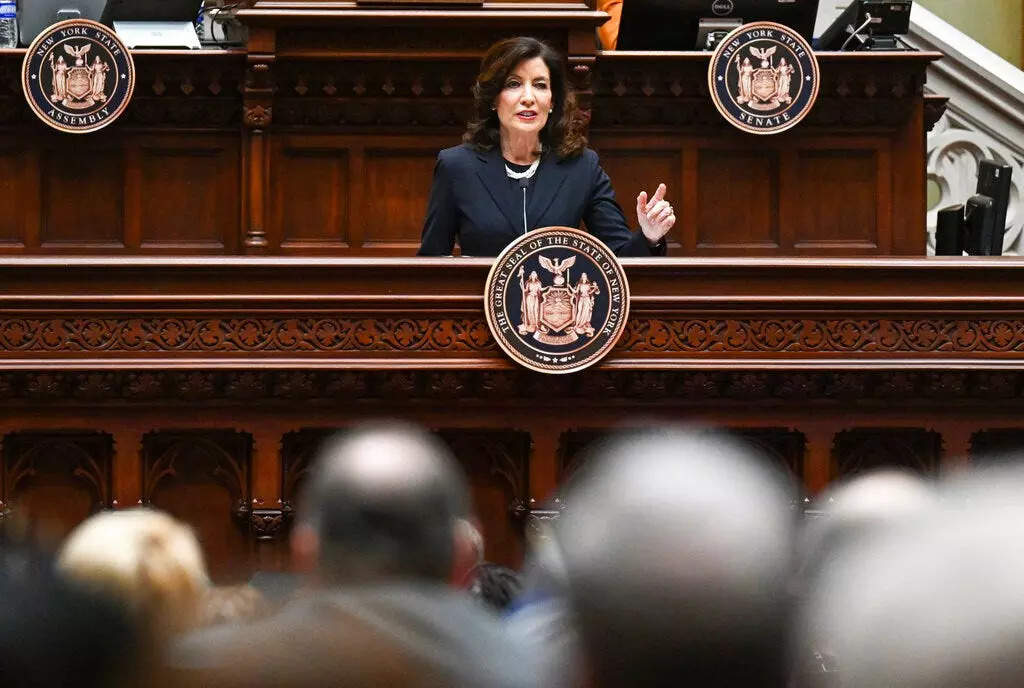 long-island-republican-warns-of-suburban-uprising-over-new-york-gov-kathy-hochul-s-plan-to