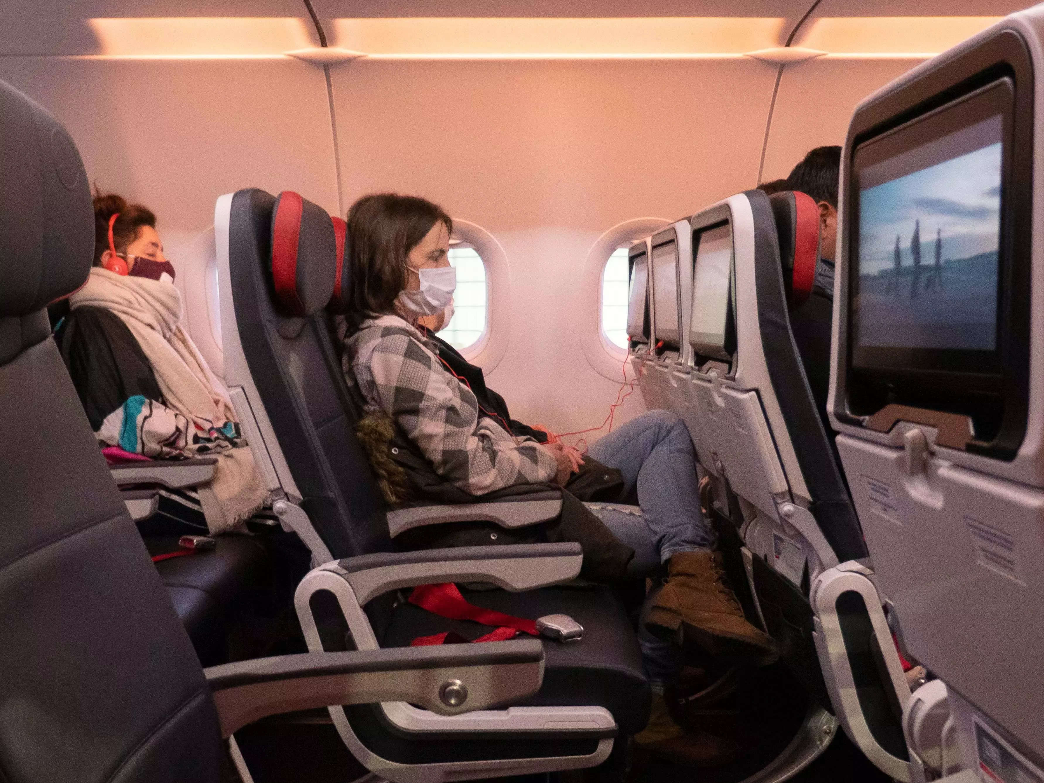 flight-attendants-say-it-s-okay-to-recline-your-seat-on-a-plane-but