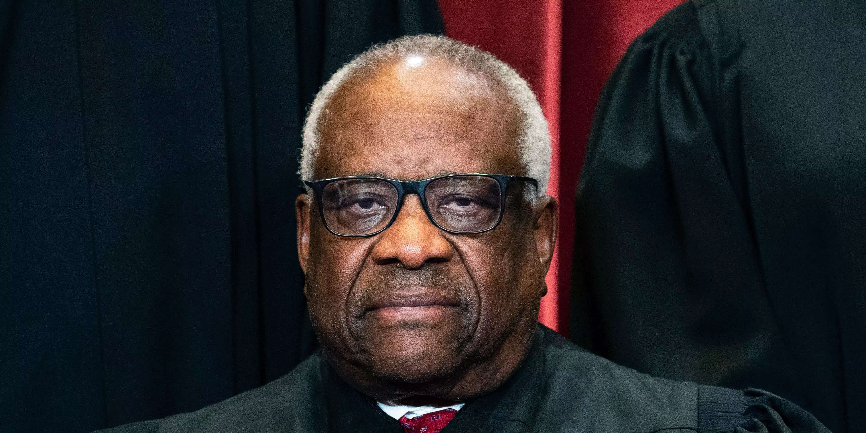 Clarence Thomas Claims He Was Told It Was Not Necessary To Publicly Report The 500000 Trips He 0588