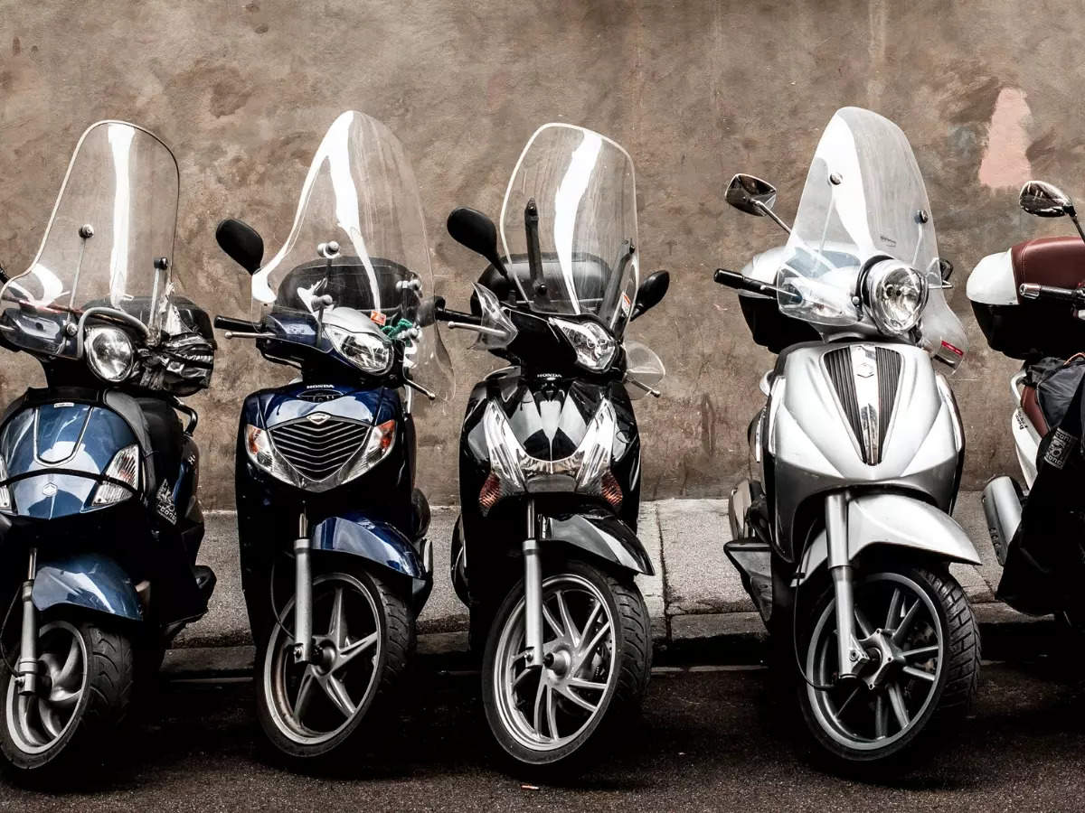 Moped deals under 50000