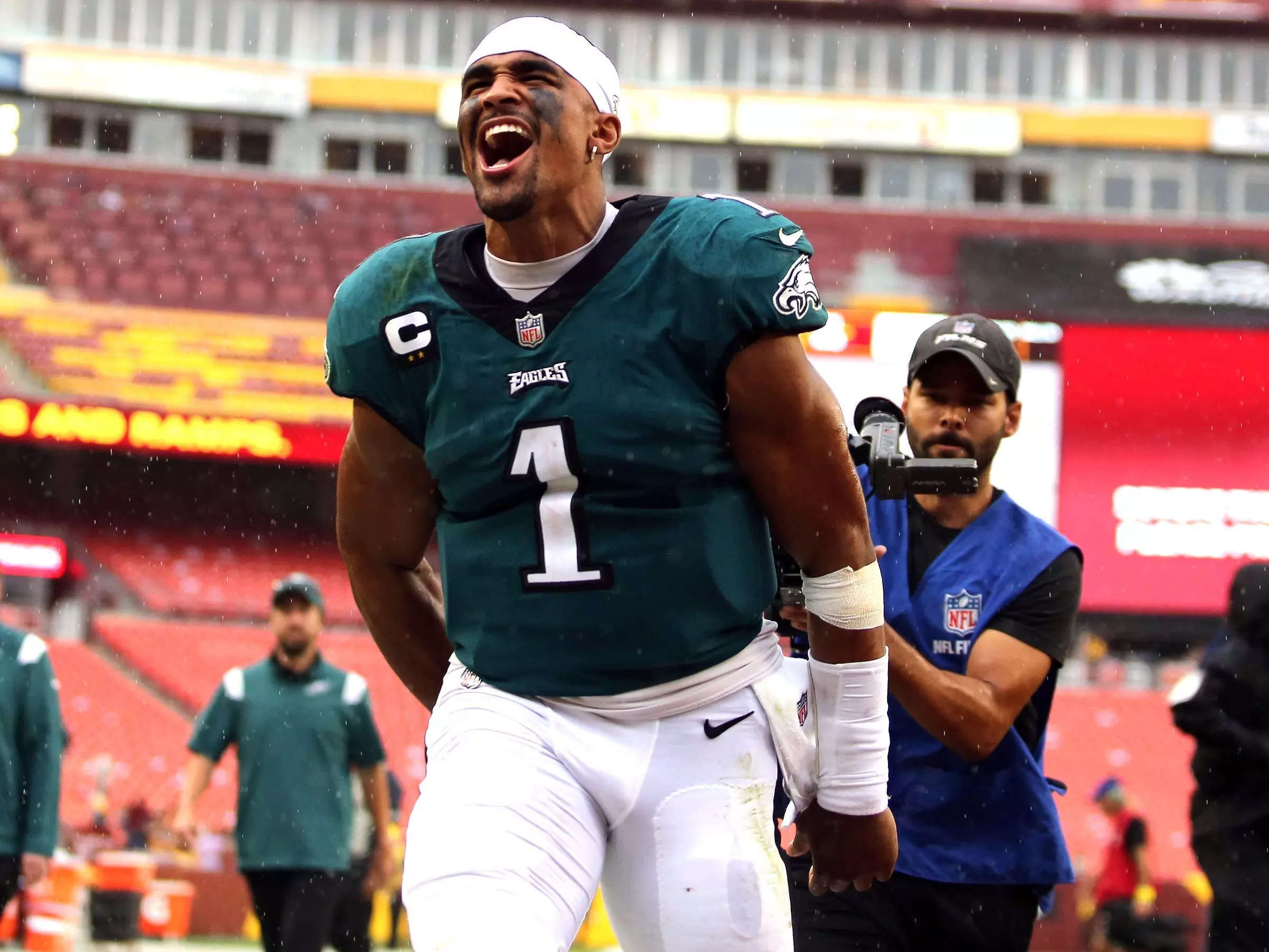 Eagles QB Jalen Hurts shifts into higher gear for 2022 season