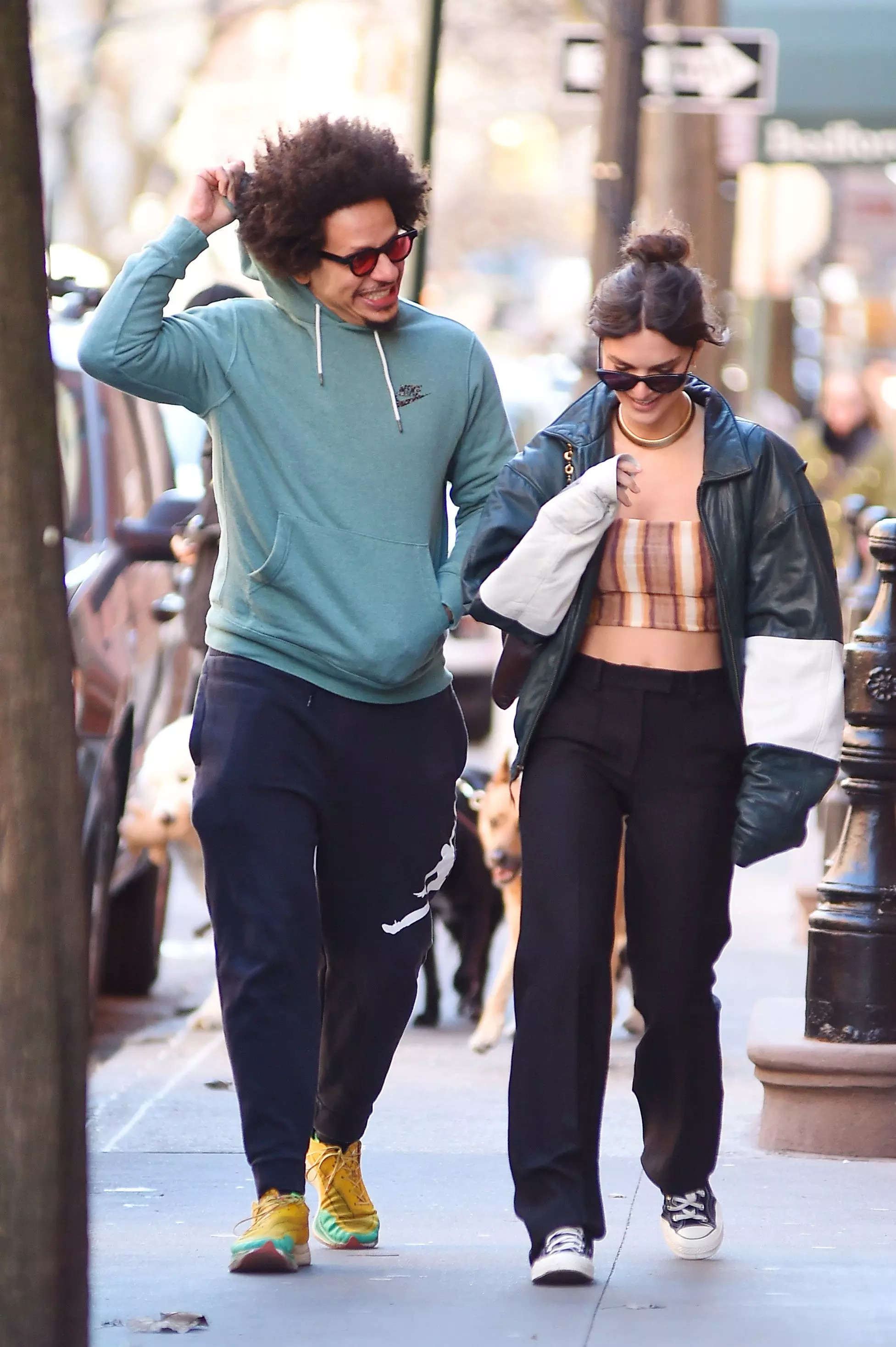 Harry Styles, Olivia Wilde kiss at NYC gym before date night