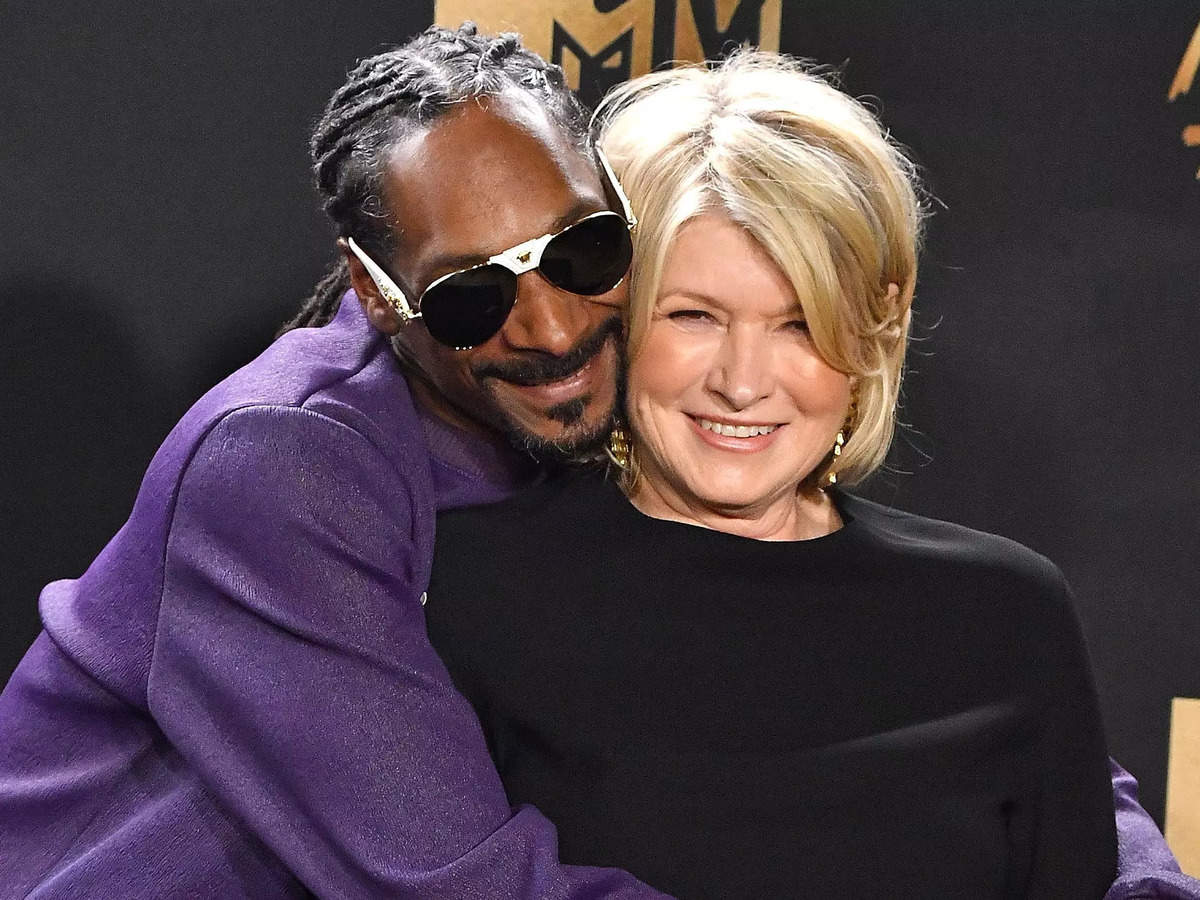 Snoop Dogg says he won't look at his best friend Martha Stewart's